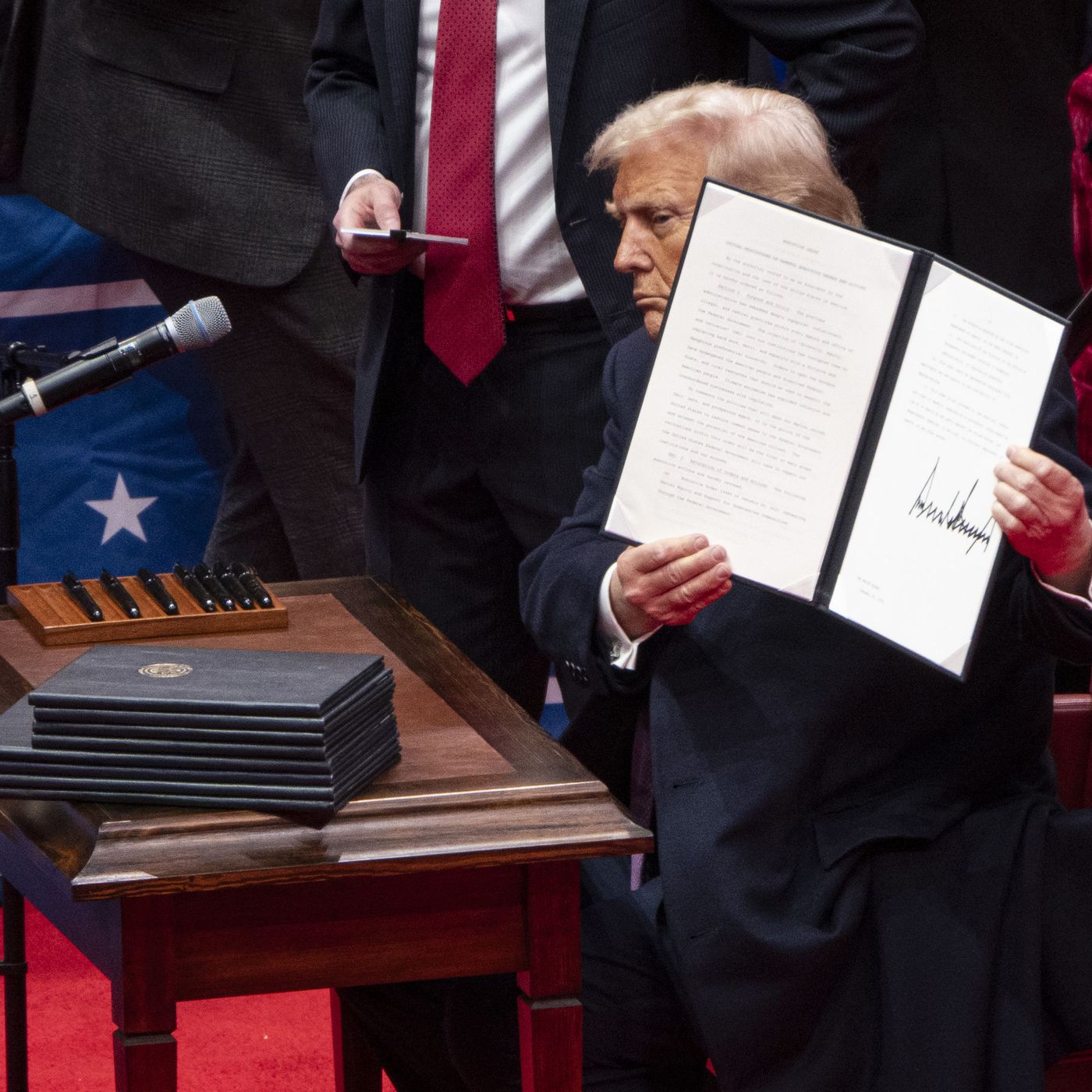 Tertulia de Federico: Menosprecios a Trump en la prensa española mientras da una lección de libertad