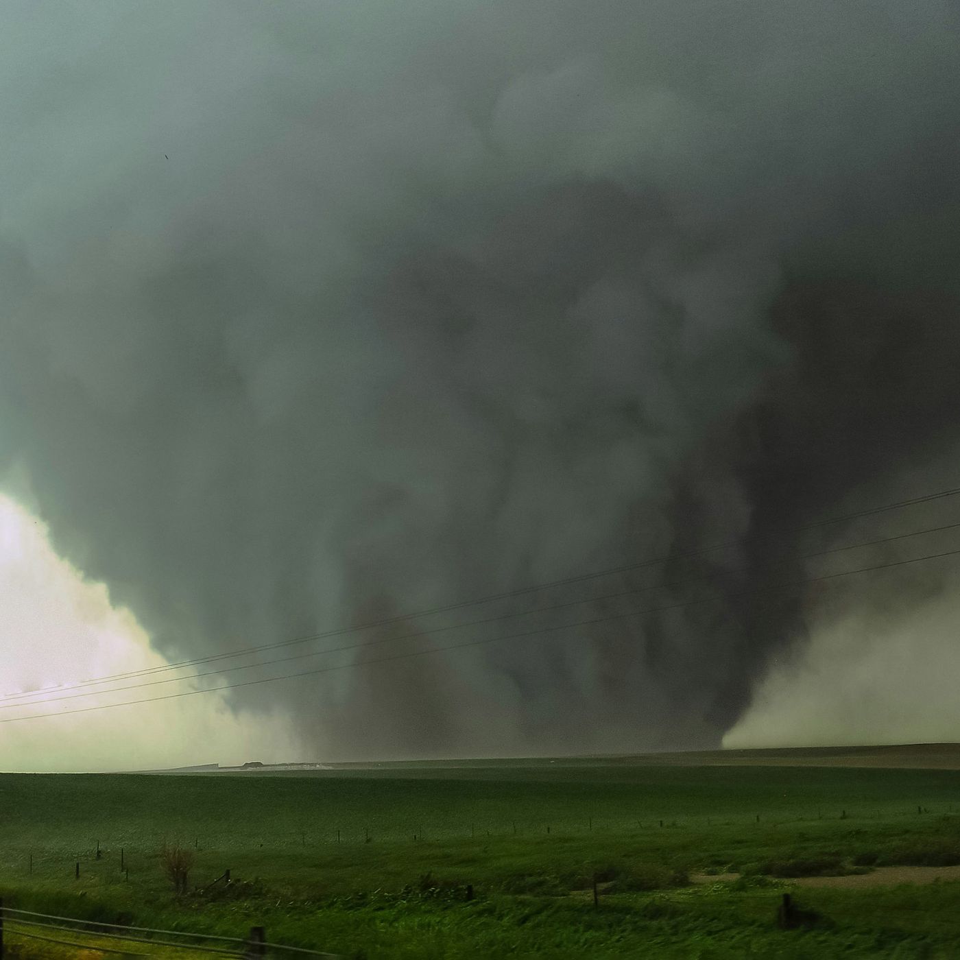 Global Tornado Outbreaks and Severe Storm Records episode artwork
