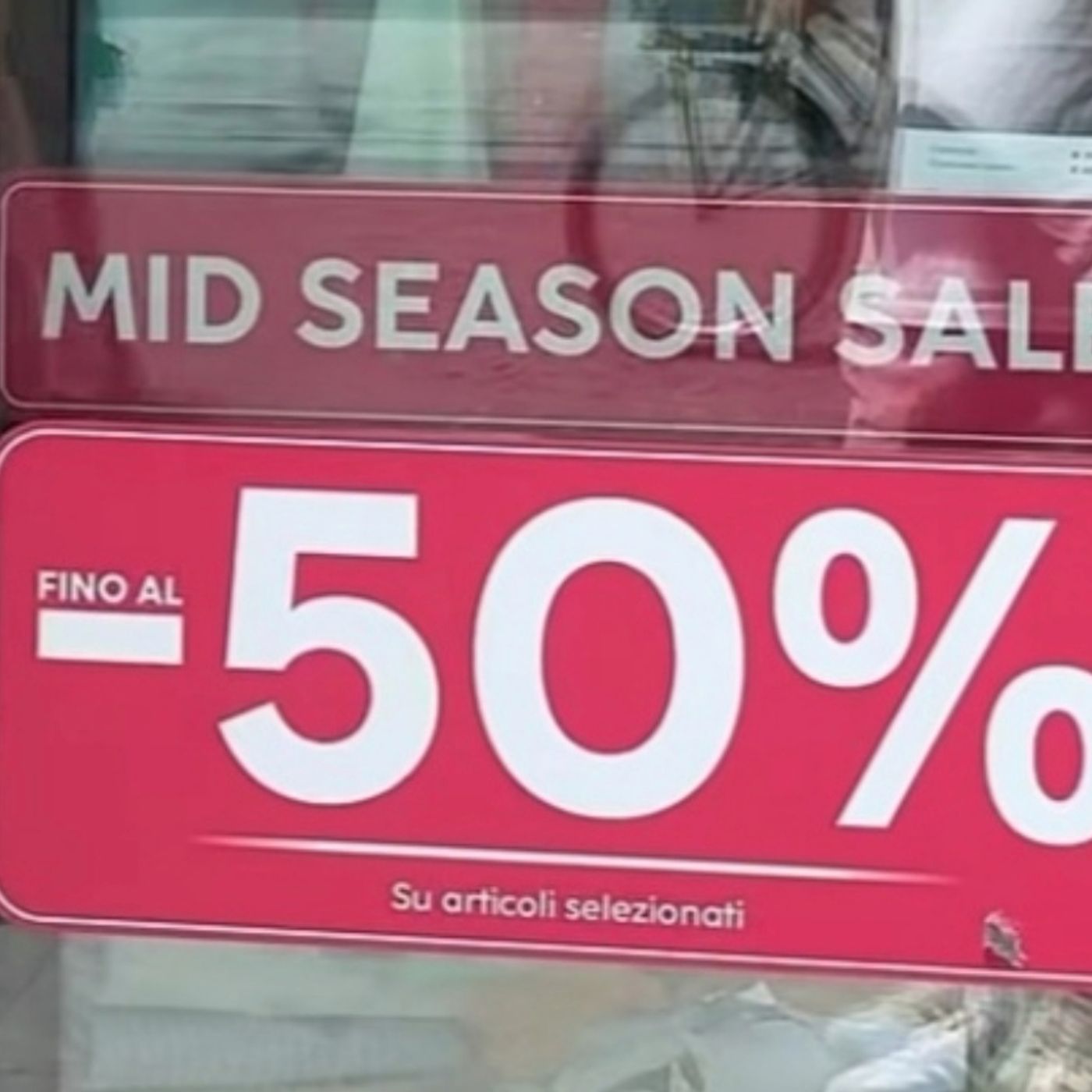 Saldi al via il 4 luglio in quasi tutta Italia. Chiude il 13,5% dei negozi fisici episode artwork