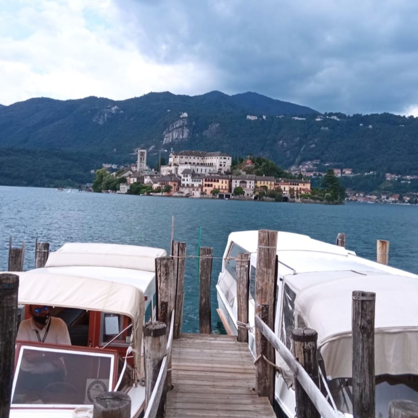 una visita a Orta San Giulio episode artwork