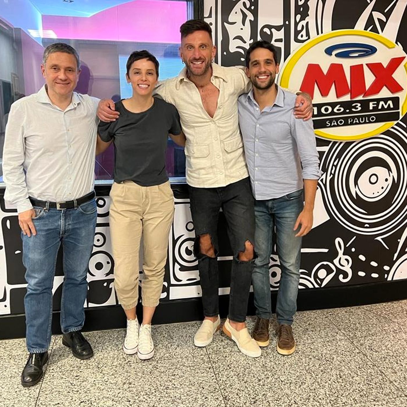 04.08.22 - Quem visita a sua cidade não pode sair sem comer o quê? (part. equipe do Taste Festivals Brasil) episode artwork