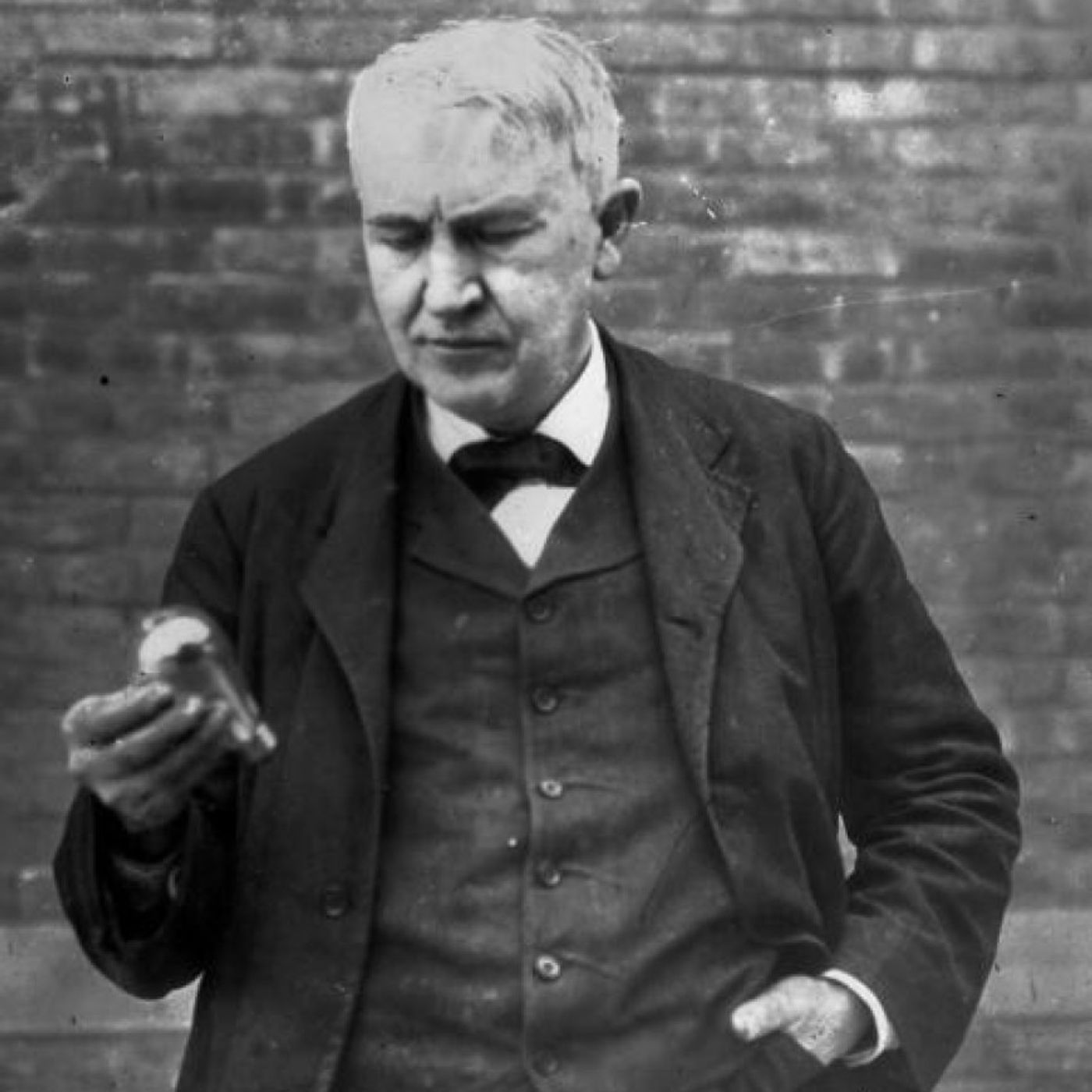 Thomas Edison: biografia e scoperte dell'inventore della lampadina episode artwork