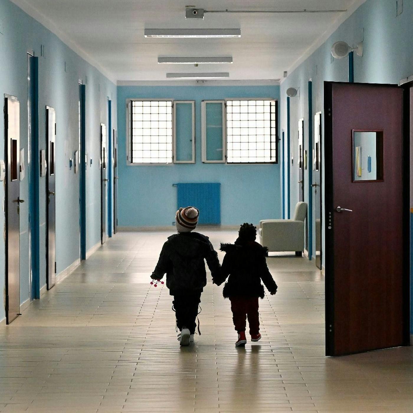 Bambini dentro (di Alessandro Di Meo e Matteo Guidelli) episode artwork