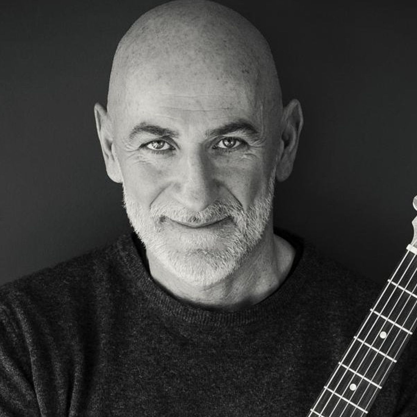 "Vieni che te le suono" di Sergio Sgrilli, uno show tra comicità e musica episode artwork