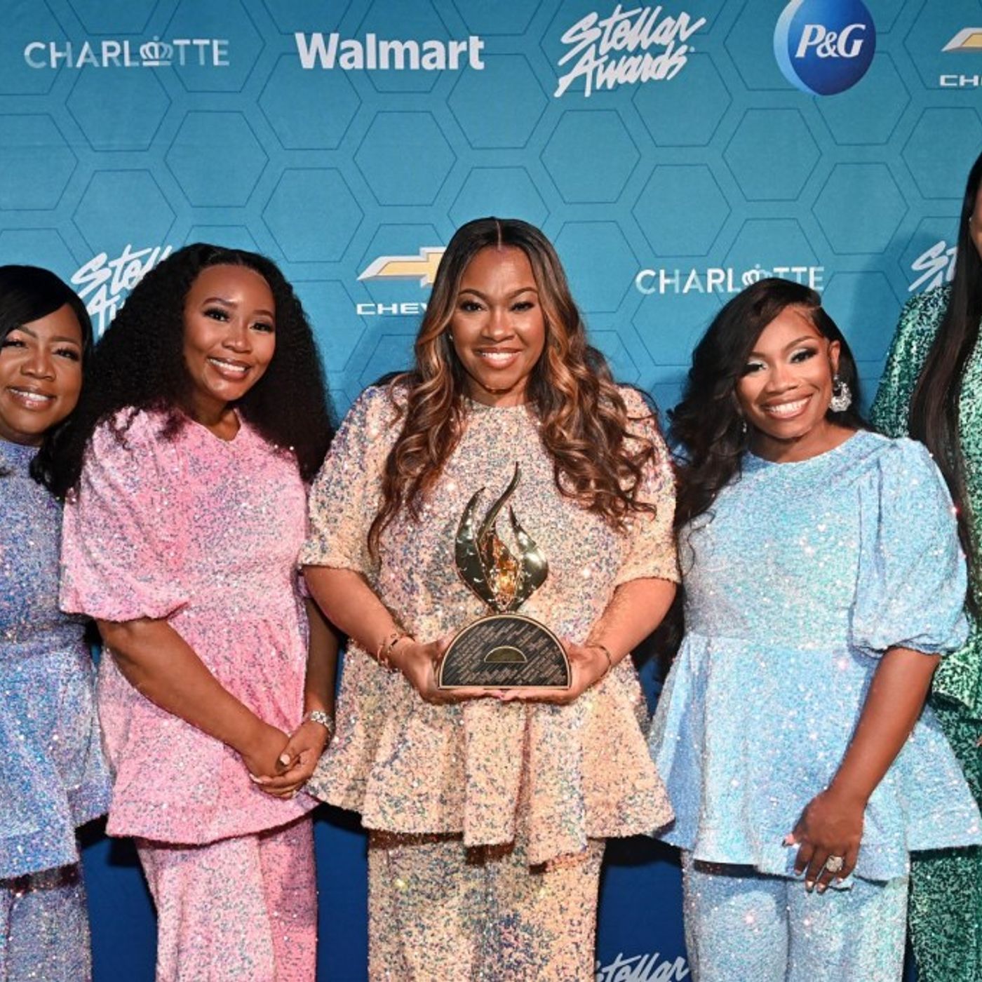 Lisa Knowles-Smith, Darrel Walls & More Win Big at 2026 Stellar Gospel Music Awards: Full Winners List episode artwork
