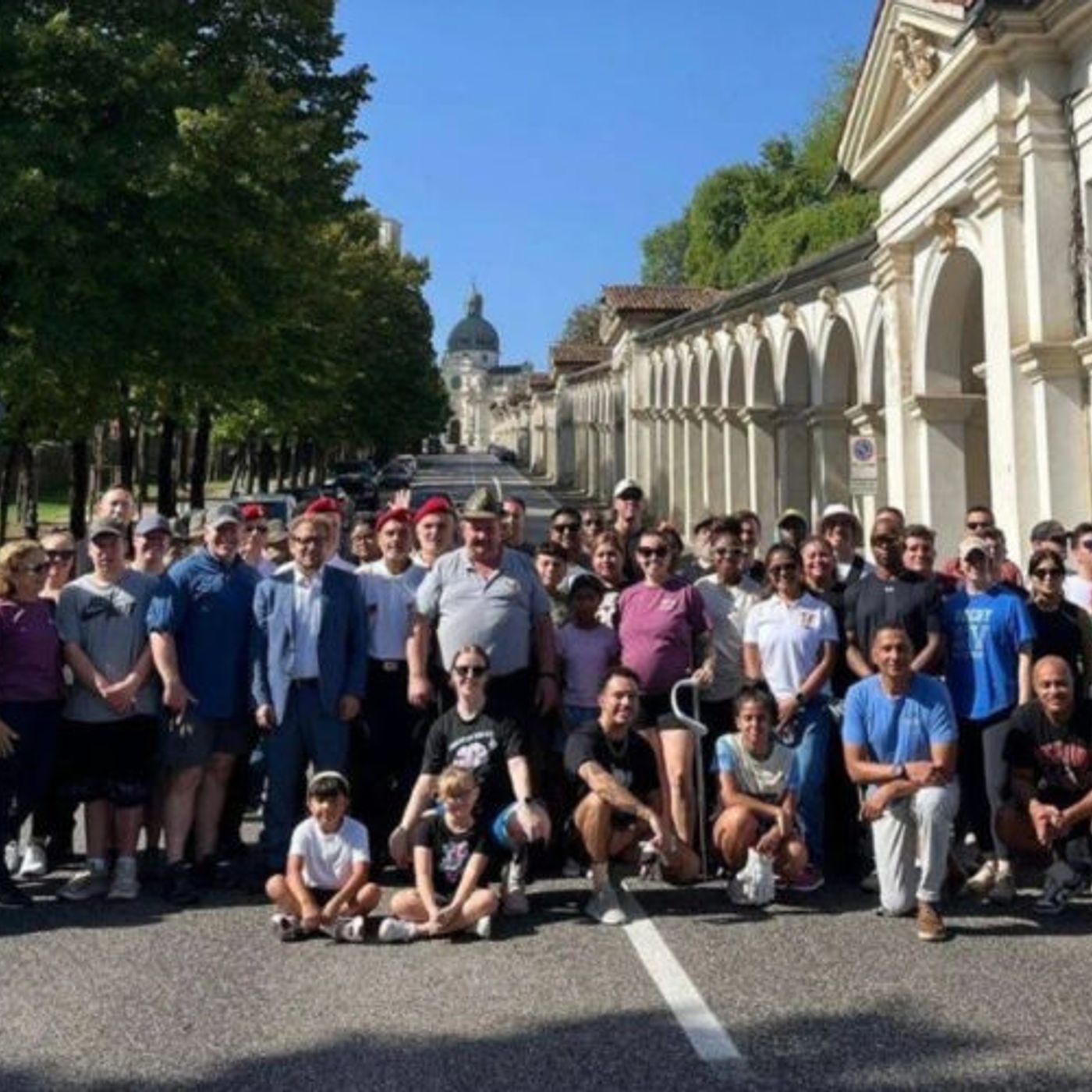 Alpini, americani e maltesi insieme per la pulizia dei portici di Monte Berico episode artwork