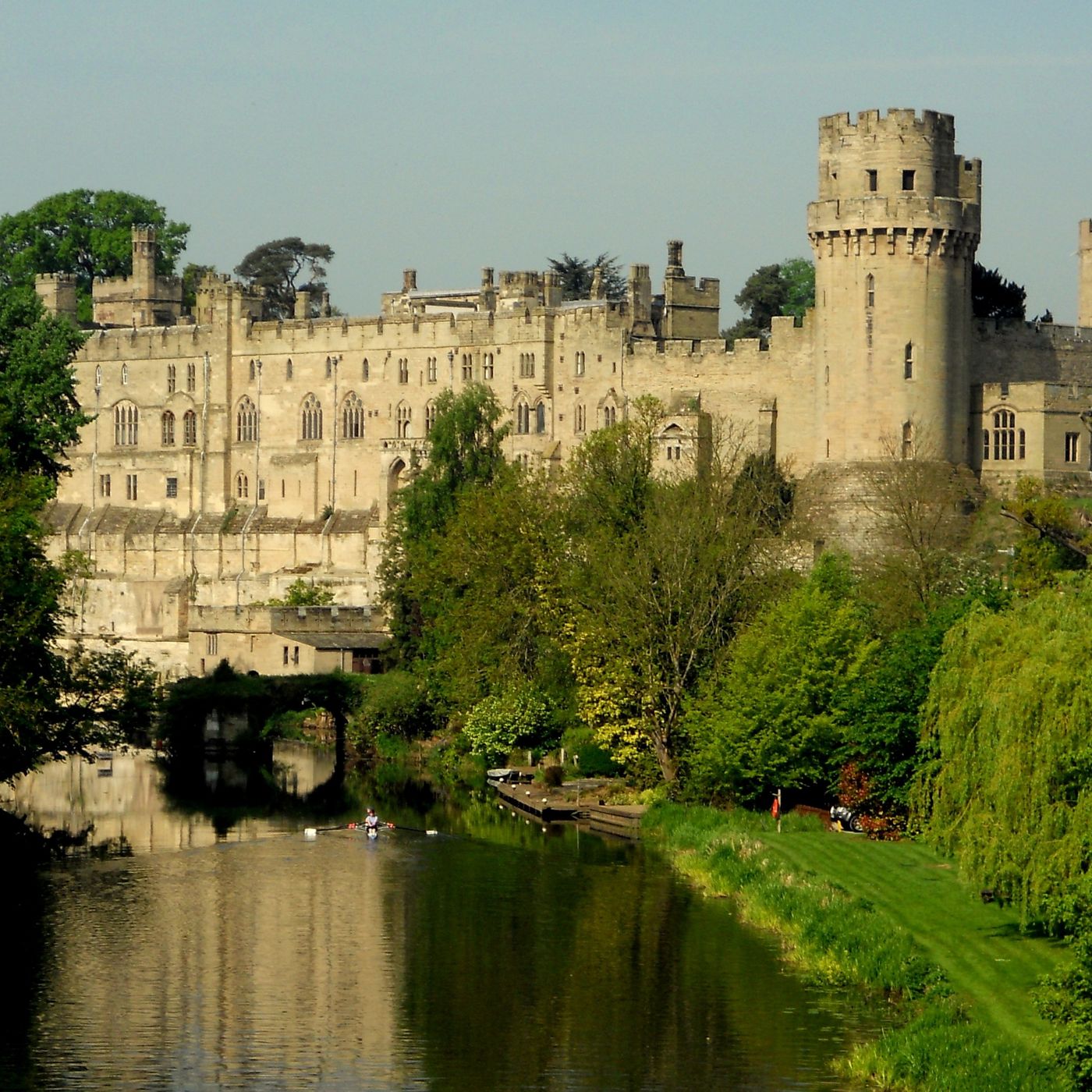 Warwick Castle. Listening skills. episode artwork