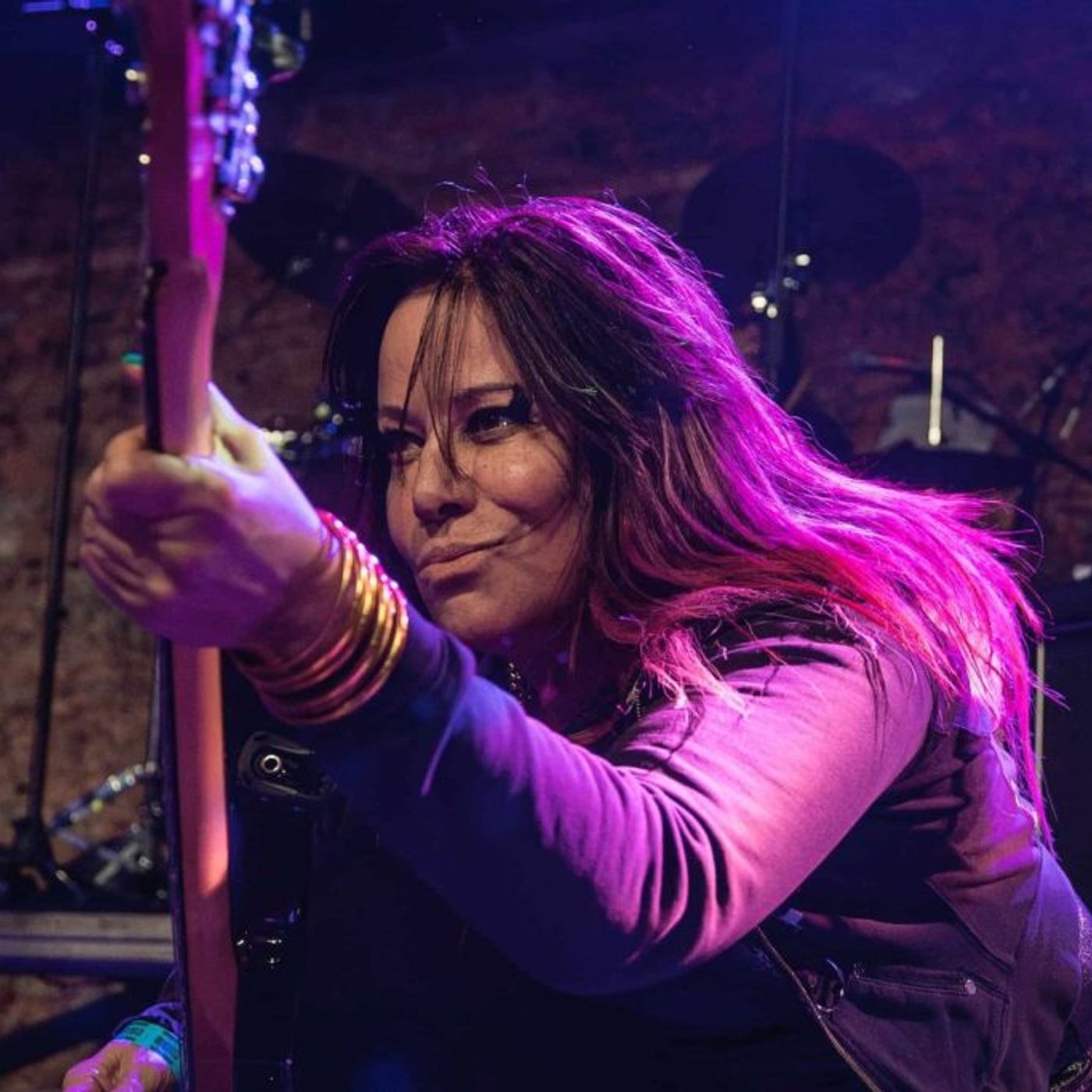 Jennifer Finch, L7 Bassist and Los Angeles Punk Figure, Dies at 59