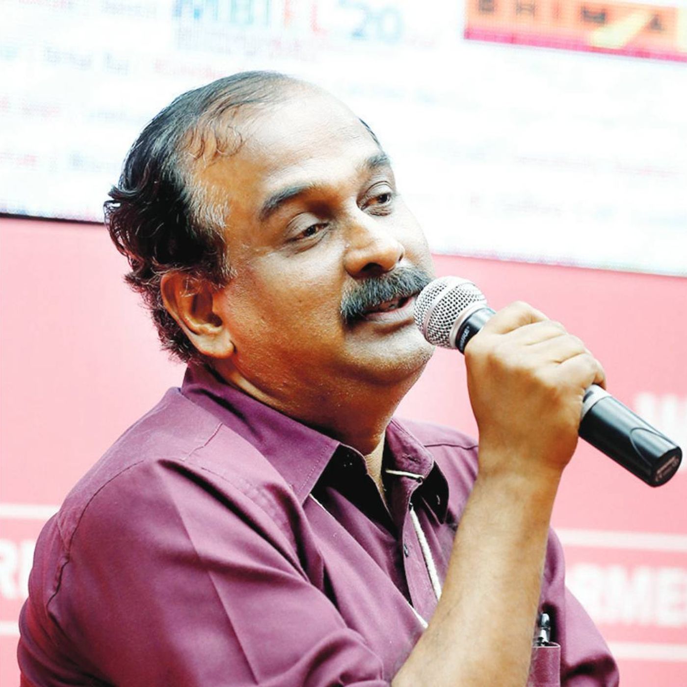 ഒരു റേഡിയോ സ്റ്റേഷന്‍ നടന്നുപോയിരുന്നു ഇതിലെ |  'കാതോരം'  | Ravi Menon episode artwork