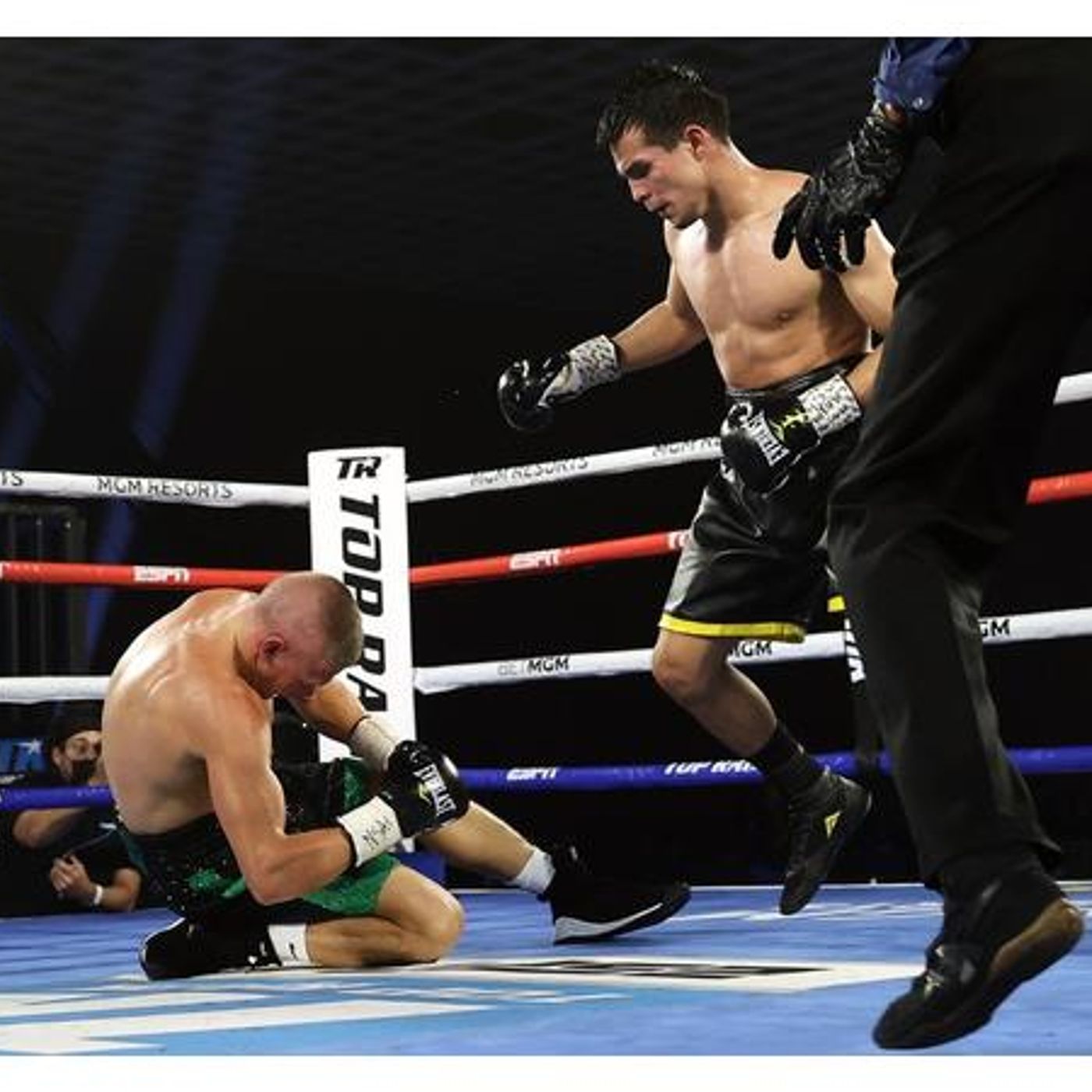 #ZepedaBaranchyk Fight of the Year!!!! #NavaretteVilla Predictions & More! episode artwork