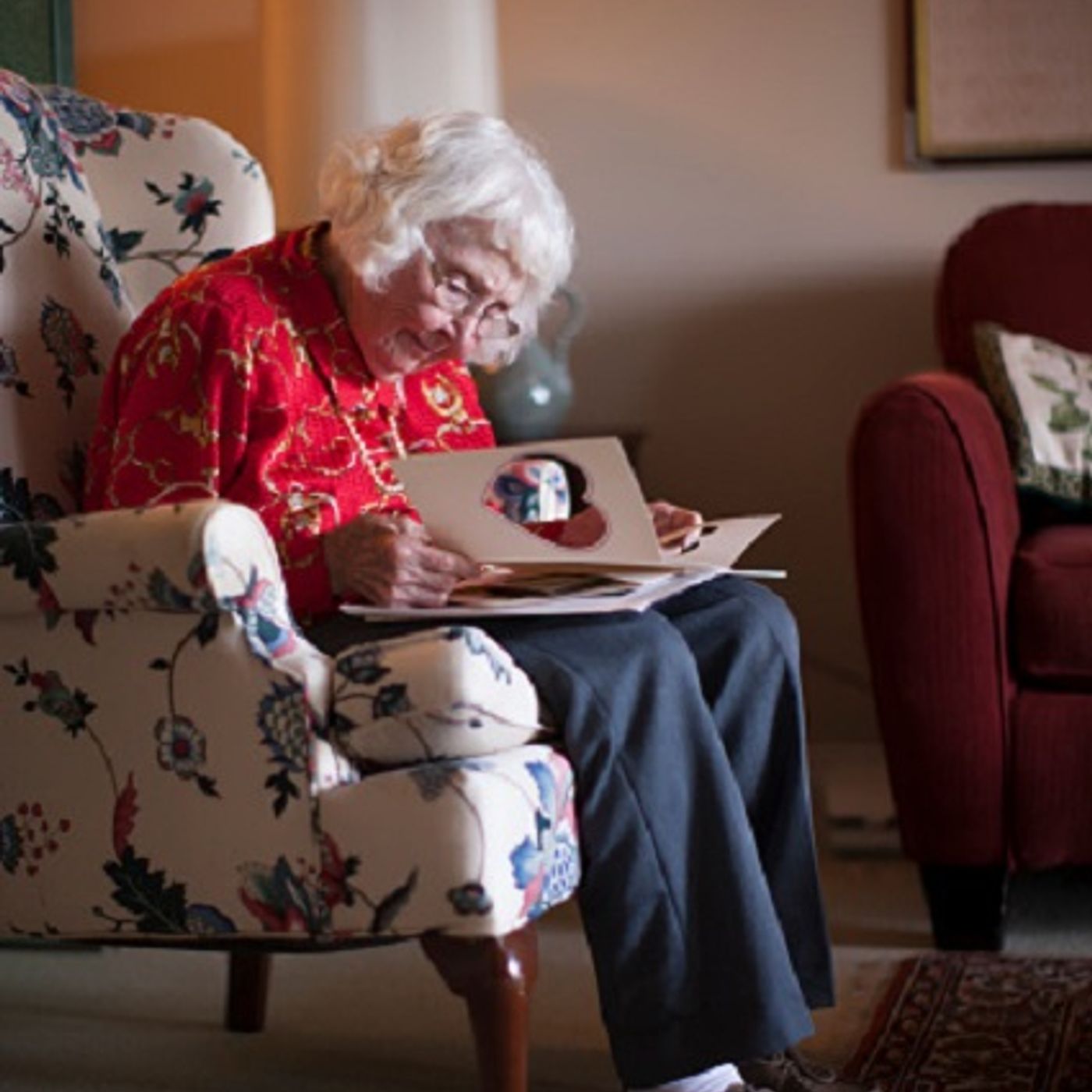(Smile File) Caring Souls Remember Lonely Elderly During the Holidays episode artwork
