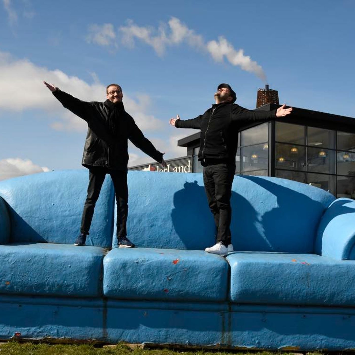 Pilotafsnit af Leif & Relationerne