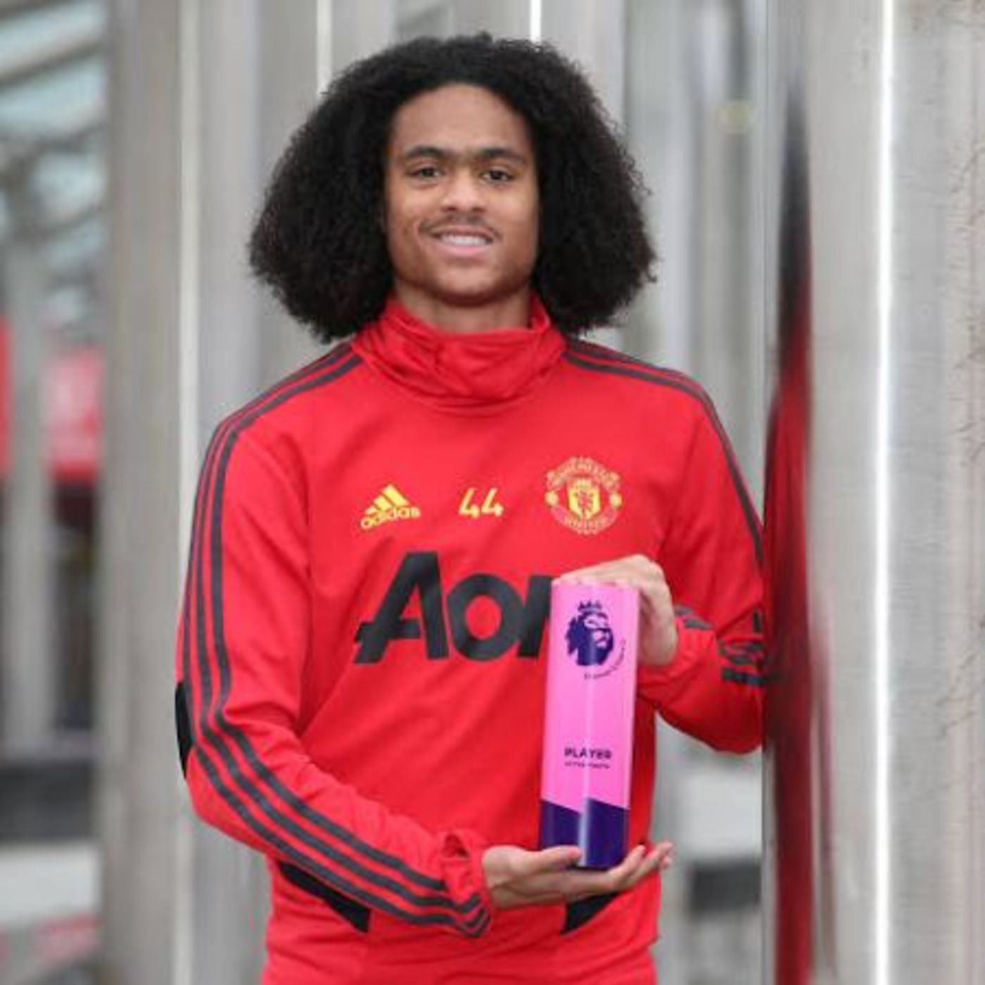 Latest Football and Entertainment news & Updates, top scores, live scores, fixtures and discussions.