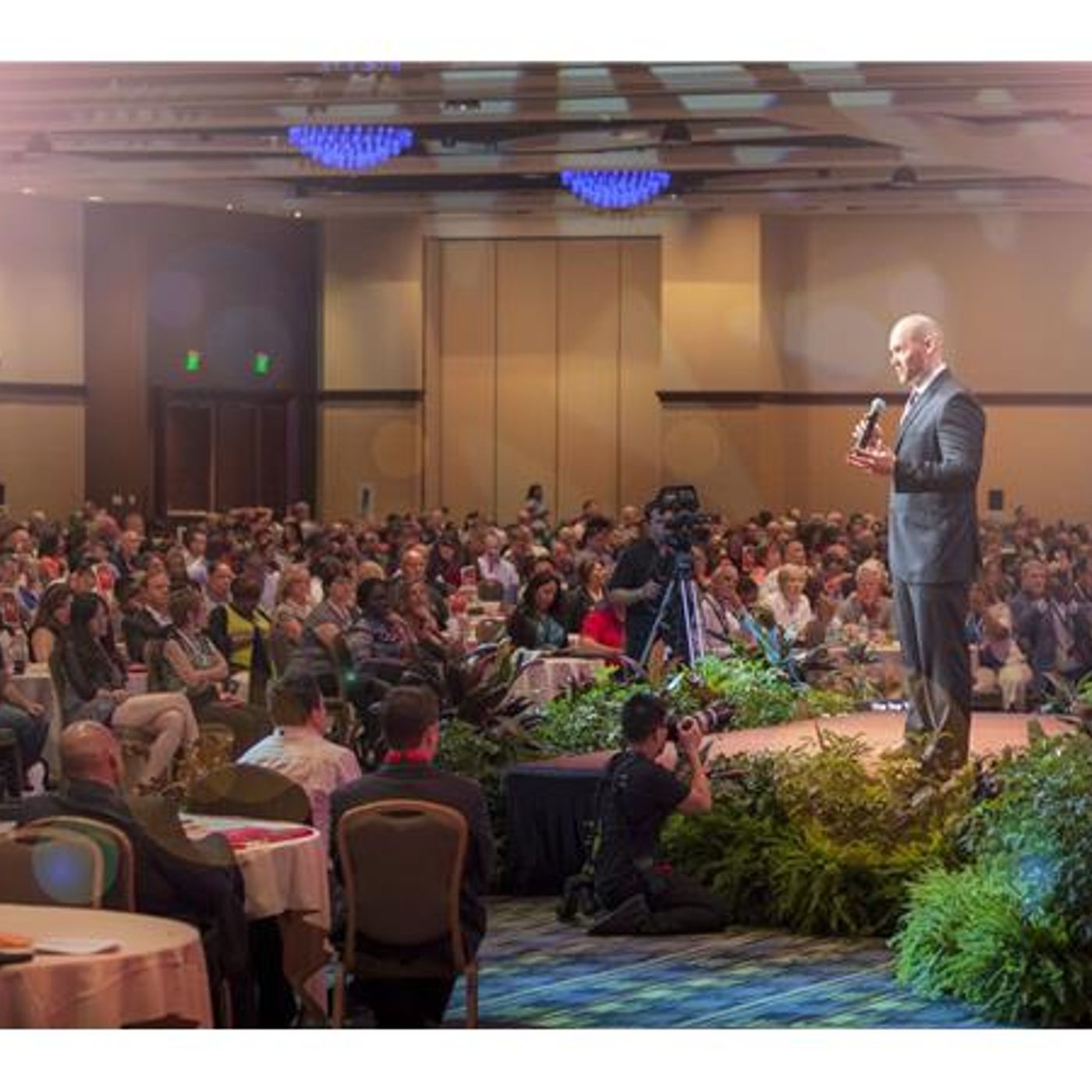 Jamy Bechler - The Leadership Playbook