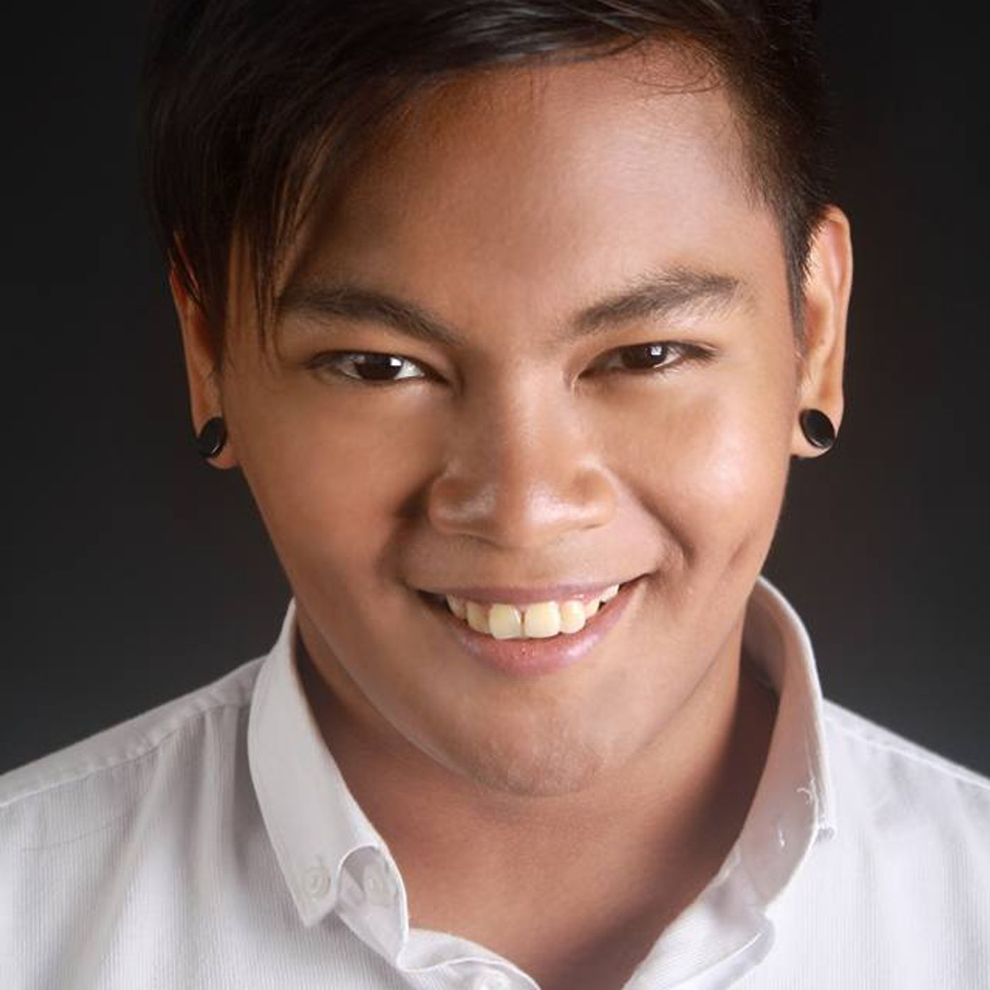 From the Philippines to the Big Apple it's the multi-talented Francis Mabborang! episode artwork