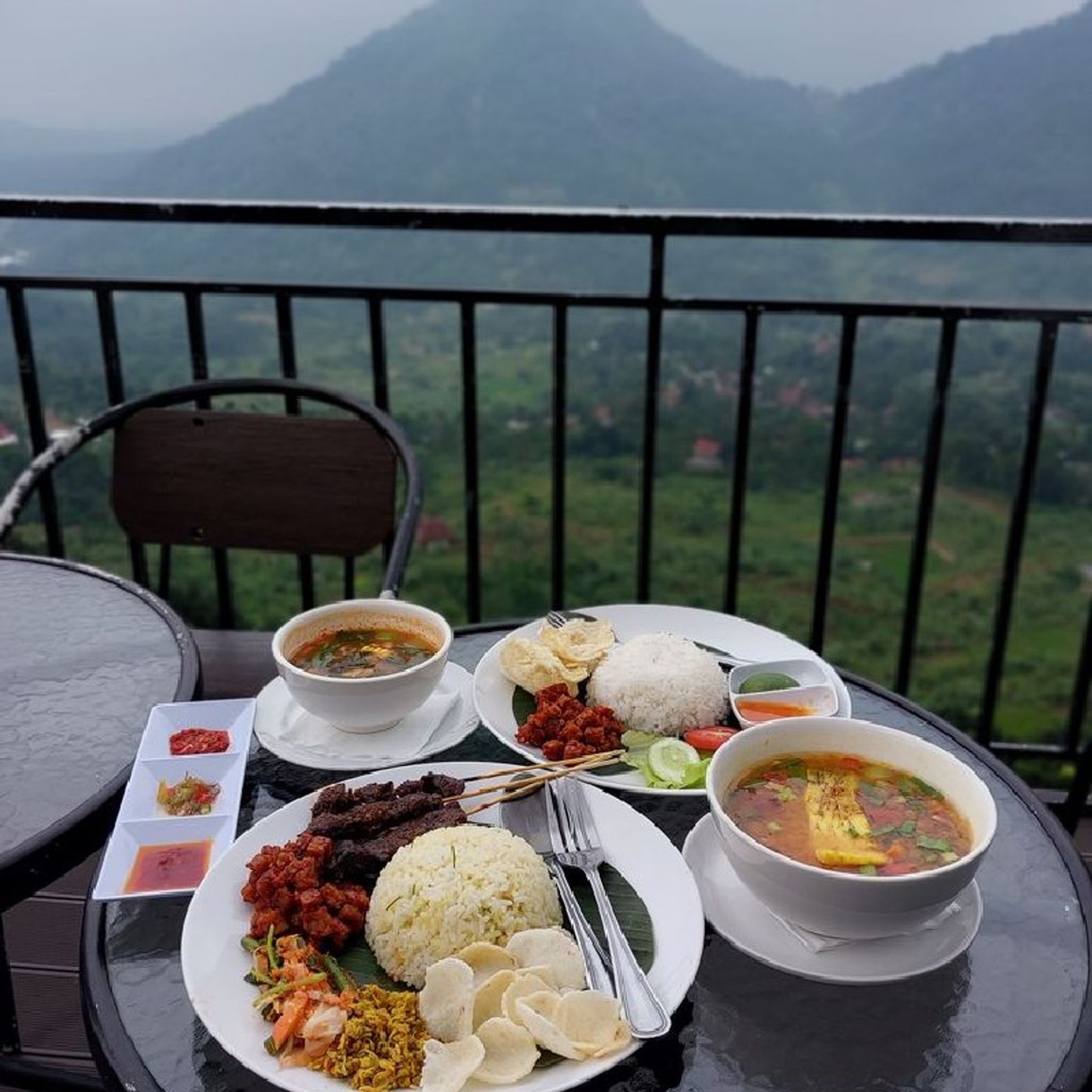 Episode 37 - Eka nur Indah Pratiwi's podcast