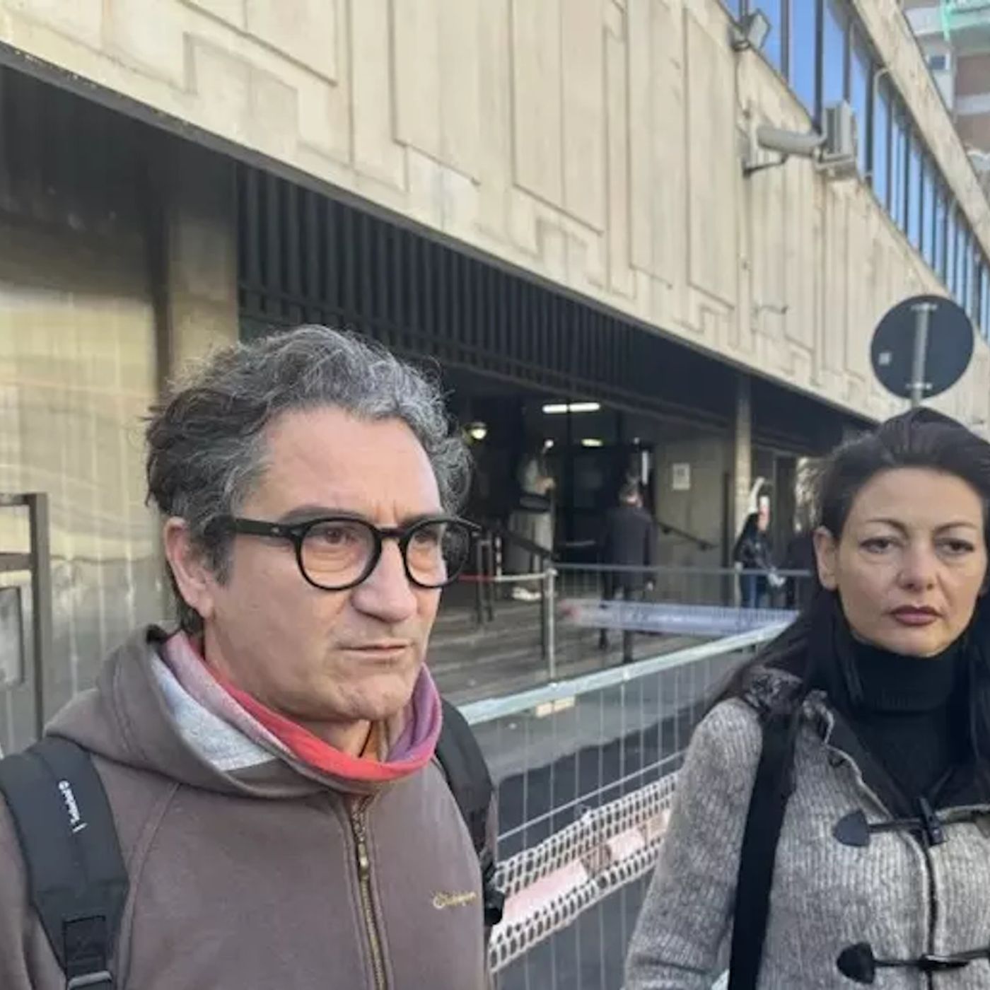 Esposto dei cittadini di Taranto 'Gli impianti ex Ilva sono pericolosi' episode artwork