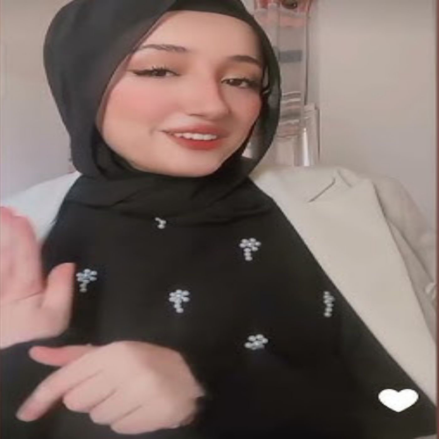 💍❤️ ديما كام تستعد لخطوبة صديقتها وتطلب الدعاء للانتقال إلى دبي! 🇦� episode artwork
