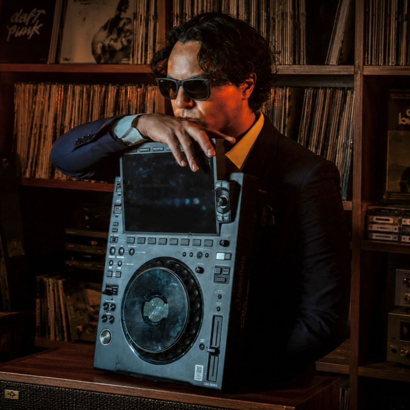 ¿Cualquiera puede ser DJ? La verdad que muchos no quieren escuchar episode artwork