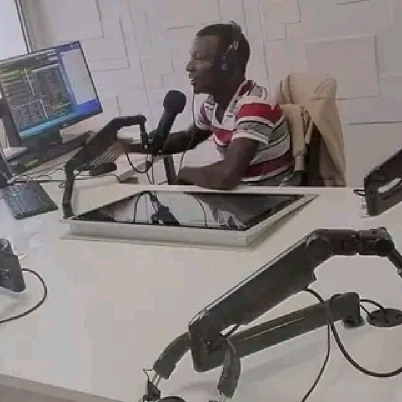 99.8 p radio muliko la jamii