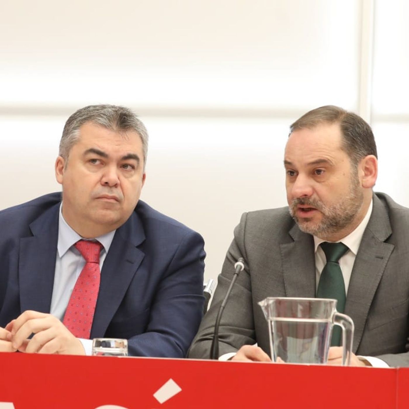 Tertulia de La Trinchera: Los audios sobre comisiones de Cerdán, Ábalos y Koldo arrinconan al PSOE y al Gobierno