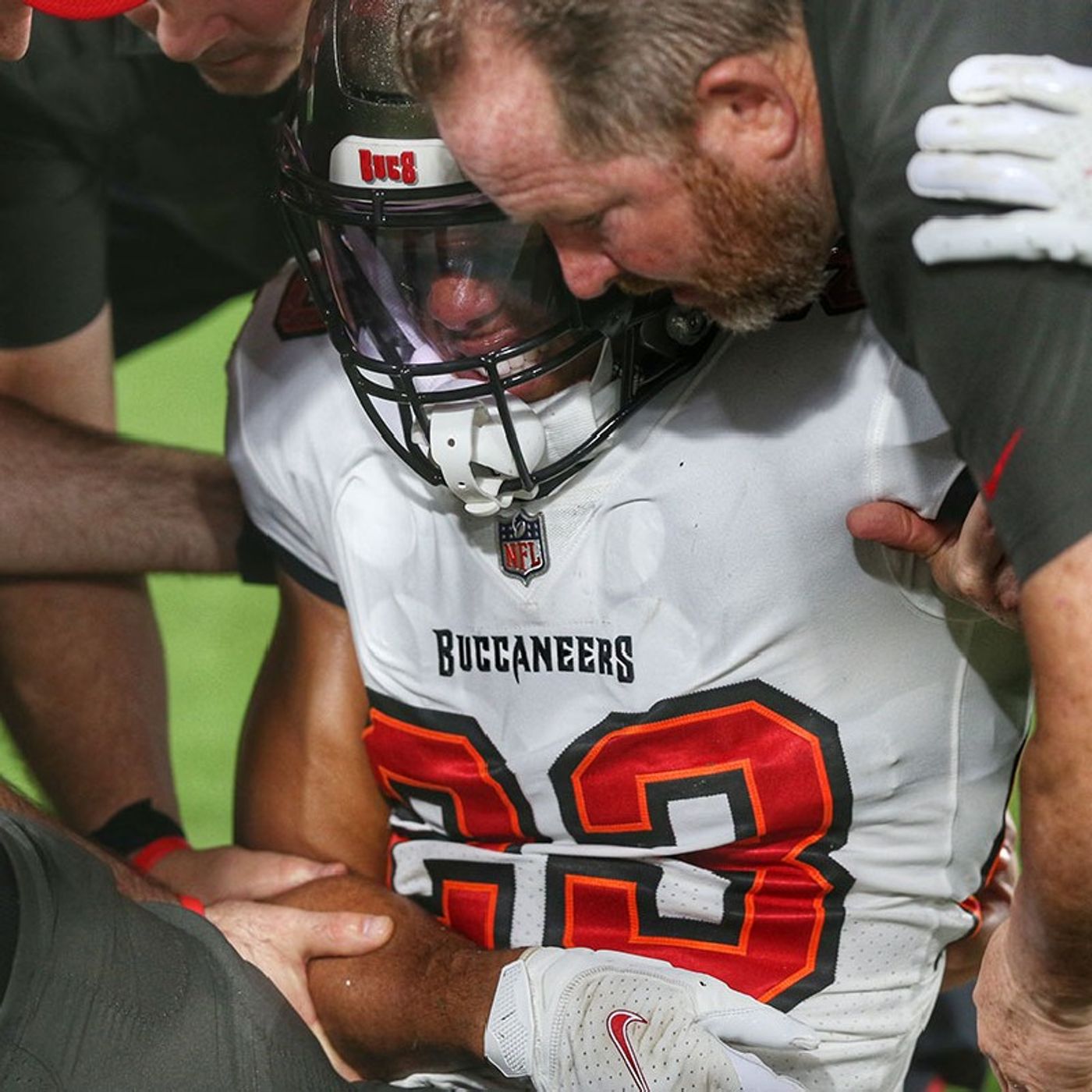 BUCS MinuteCast Podcast Monday Update episode artwork