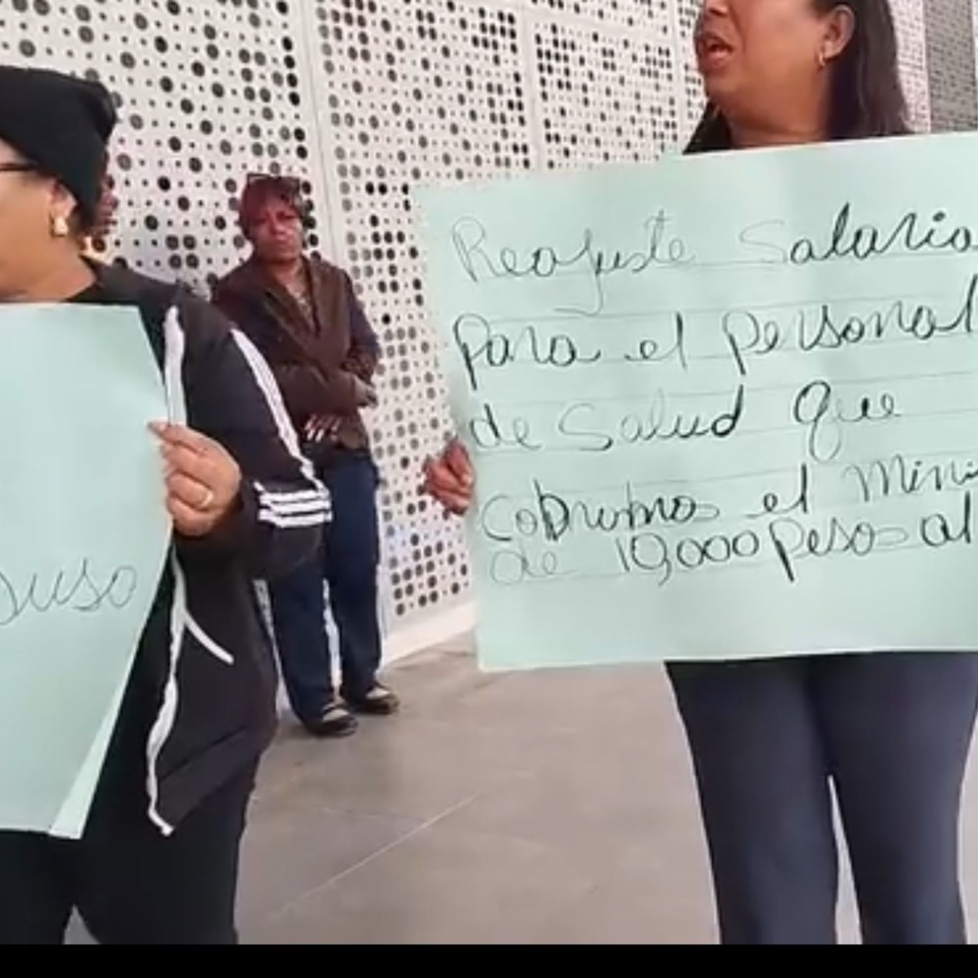 Empleados administrativos del Hospital Regional Dr. Antonio Musa piden reajuste salarial.