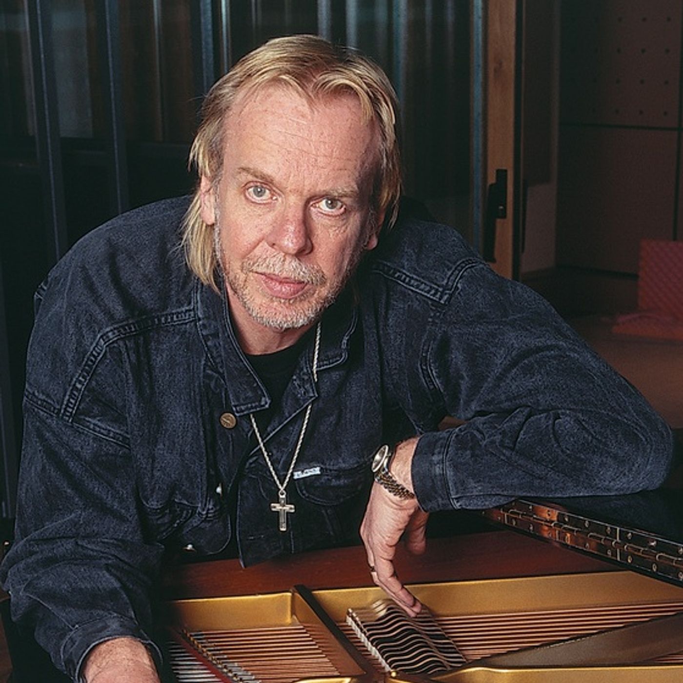 Living On Music with Steve Houk
