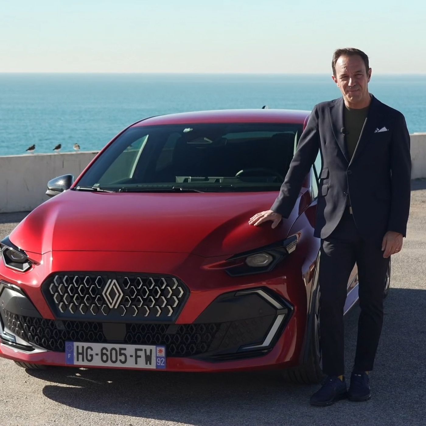 Nuova Renault Clio 2025 - Sébastien Guigues racconta la nuova Clio episode artwork