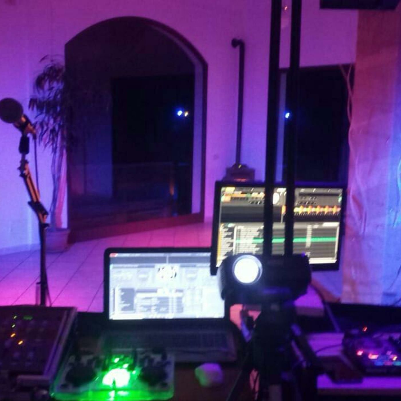 LO SHOW DI DJ-Greg-&-DJ-Giulio