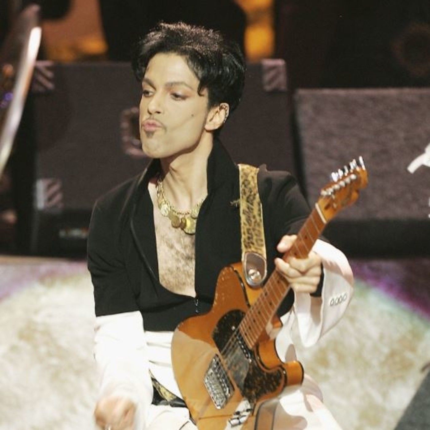 Purple Music Podcast 1x07. Actuaciones de Prince en TV en los 2000s. episode artwork