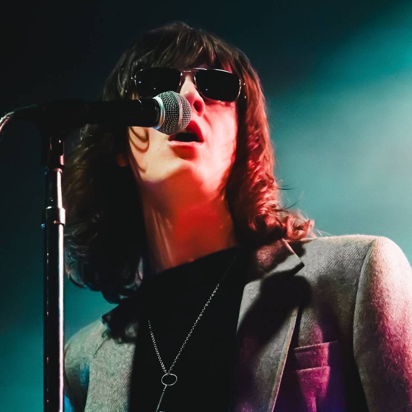 Watch Blossoms perform surprise pop-up gig in Manchester from inside a van episode artwork