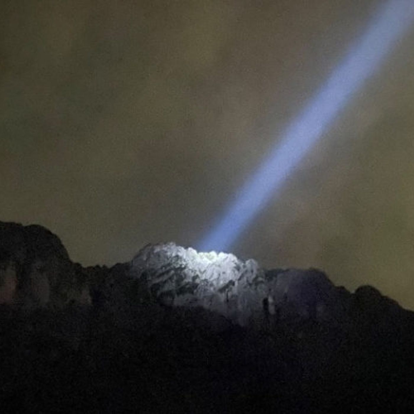 Festa dei Oto: Ossario del Pasubio e Monte Berico uniti da un fascio di luce – FOTONOTIZIA episode artwork