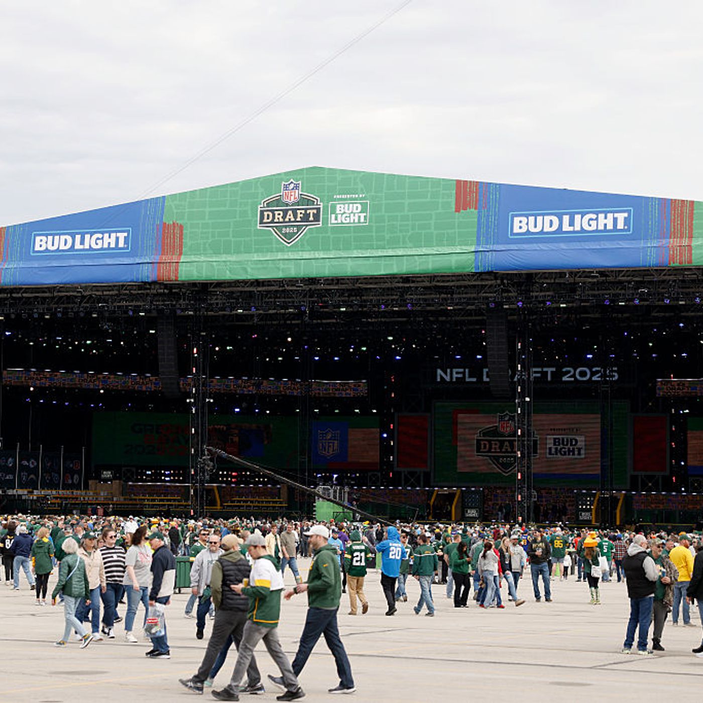 Shane Hallam Of Draft Sharks Join The Show Before NFL Draft