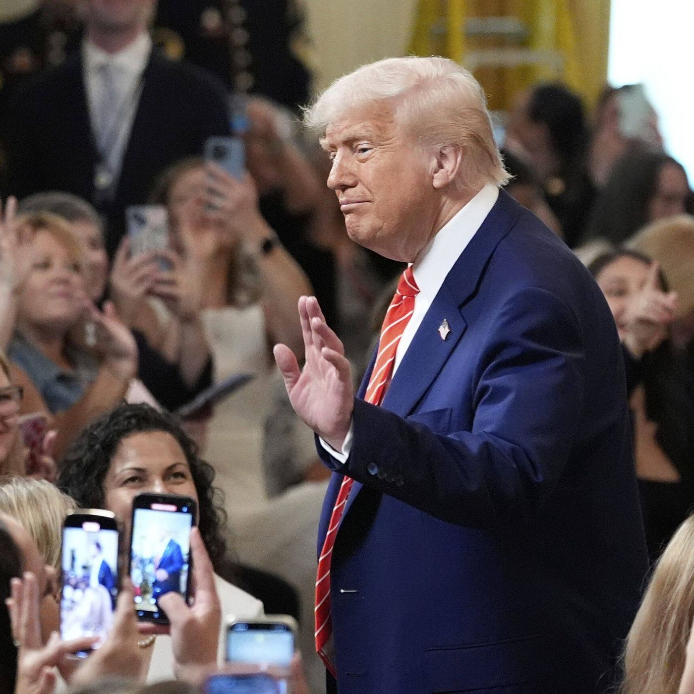 Las Noticias de La Mañana: Zelensky, Trump y la solución de la guerra