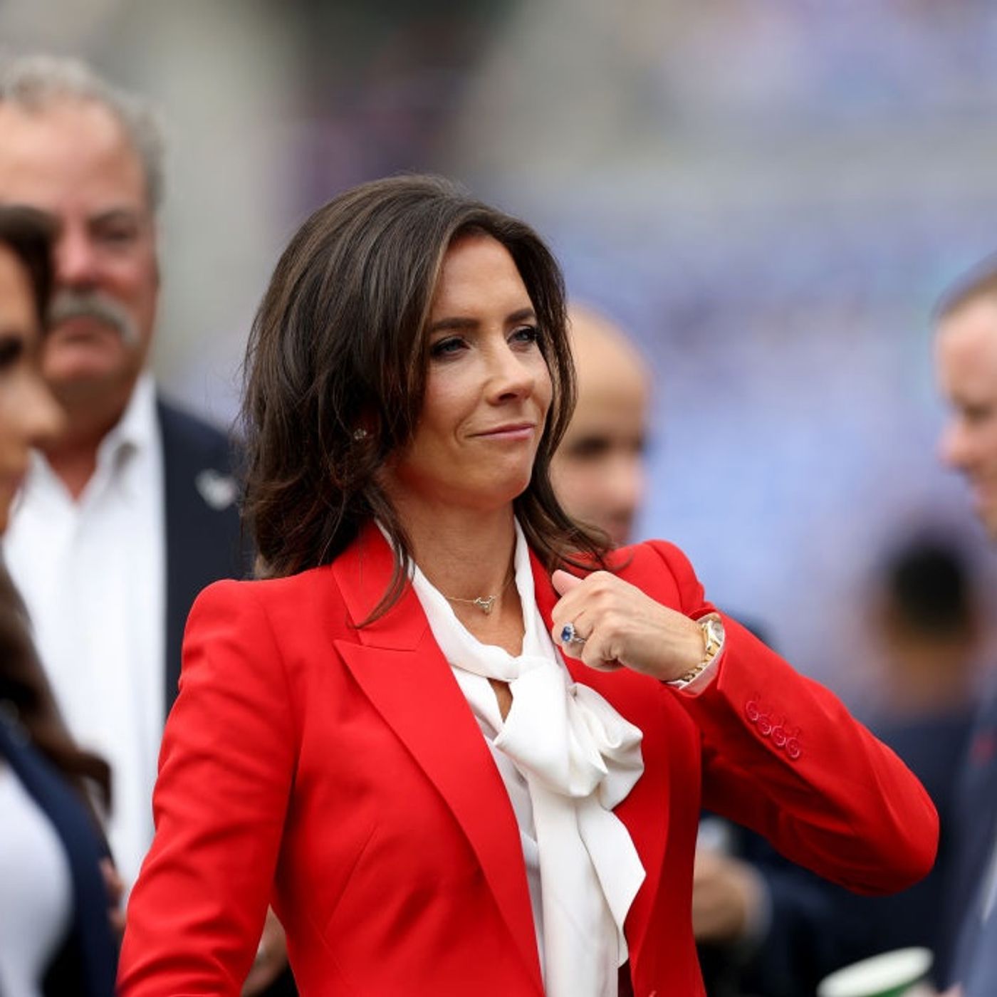 Browns Defeat Steelers In Snow Game, Texans' Hannah McNair Shades Titans, McTaggart Does All The Bits!