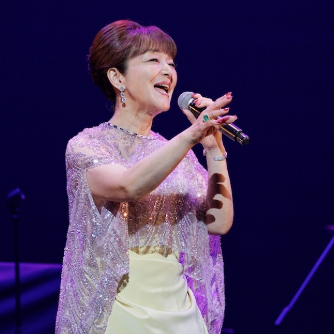 【ライブレポート】岩崎宏美、1年にわたって全国を巡ったデビュー50周年コンサート閉幕 「素晴らしい1年となりました」 episode artwork