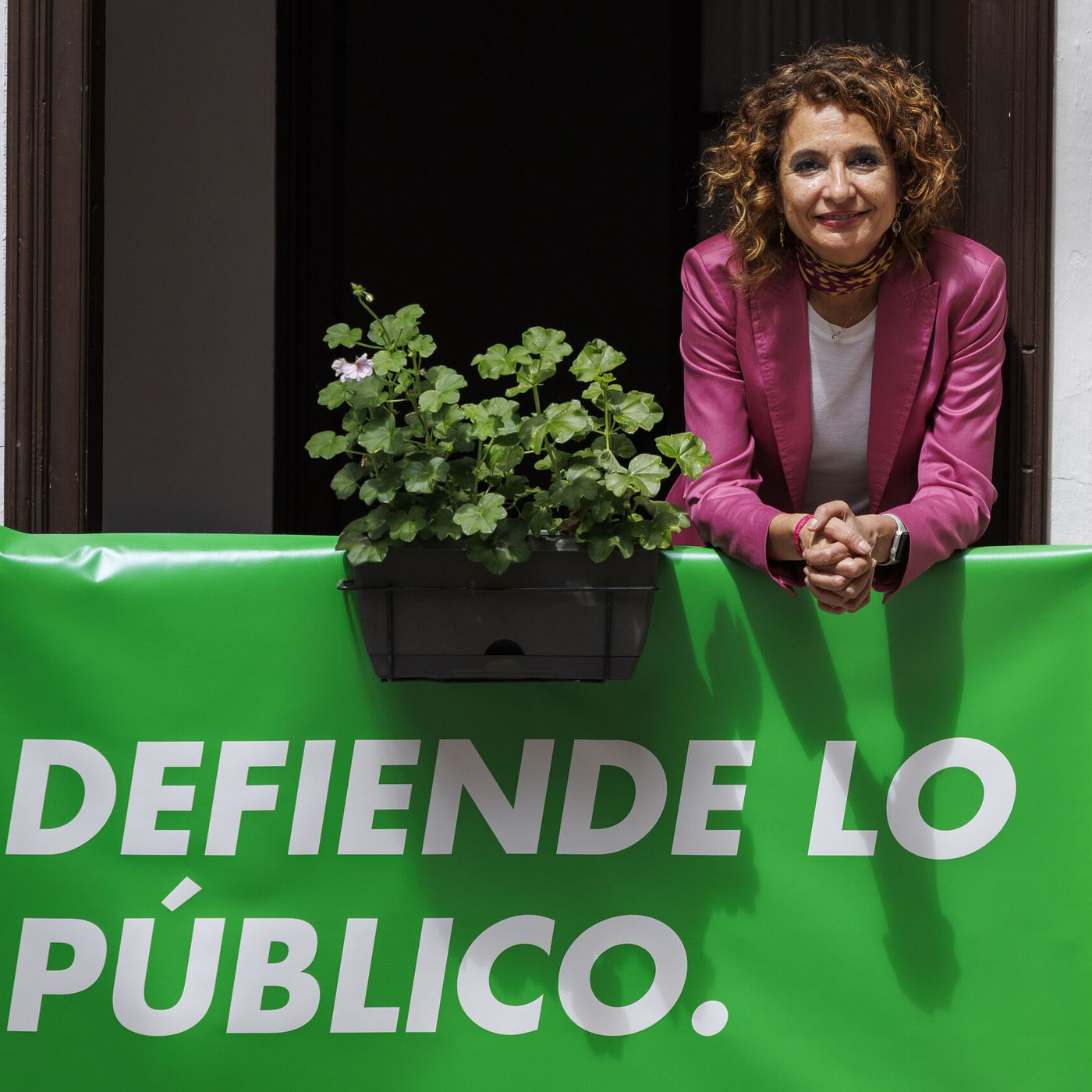 Editorial Luis Herrero: El argumentario para defender el "accidente laboral" de Montero que circuló en chats del PSOE episode artwork