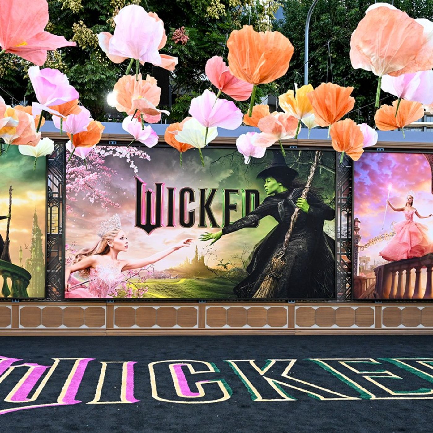 ‘Wicked’ Will Get the Orchestra Treatment on Live-to-Film Concert Tour episode artwork