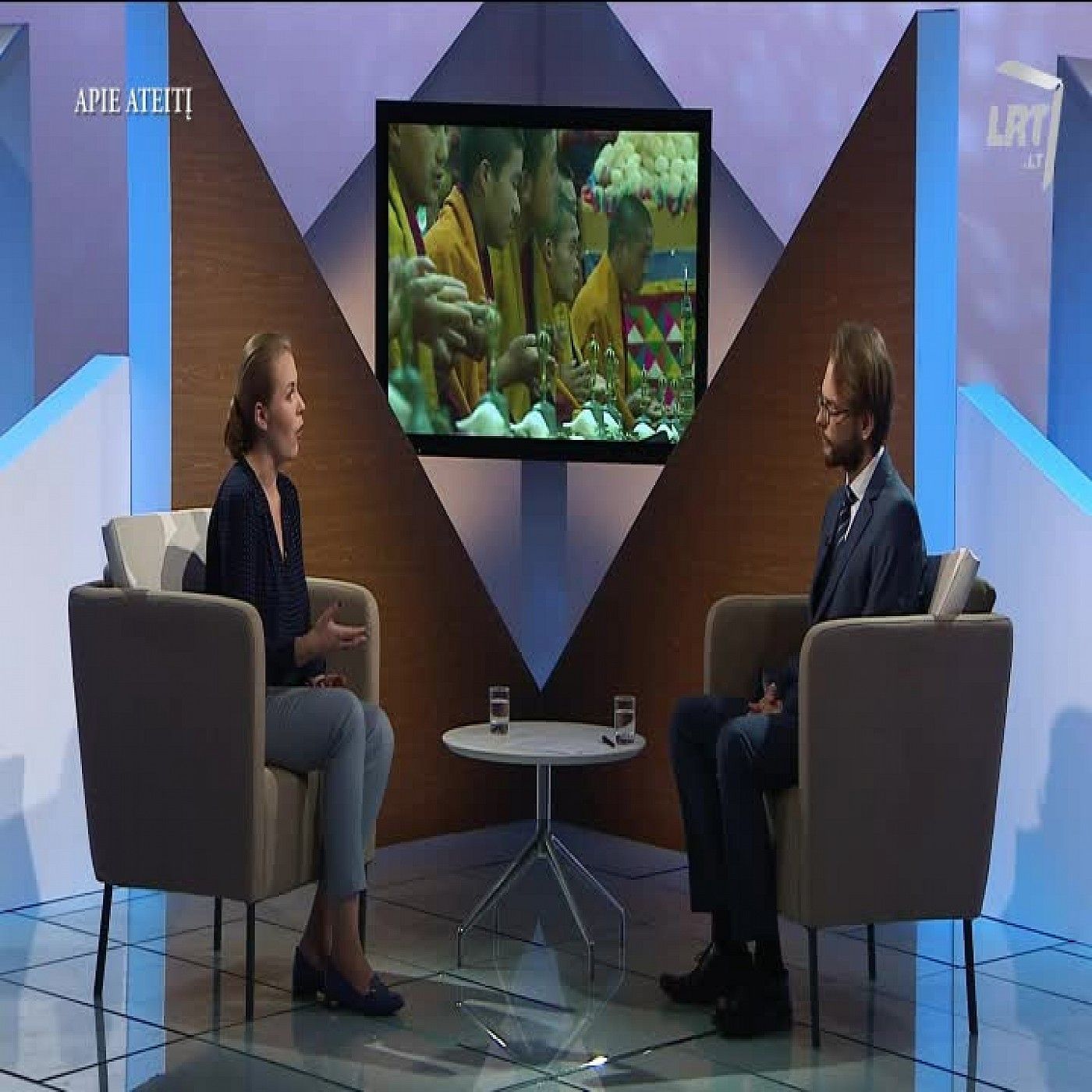 Anapus čia ir dabar. episode artwork