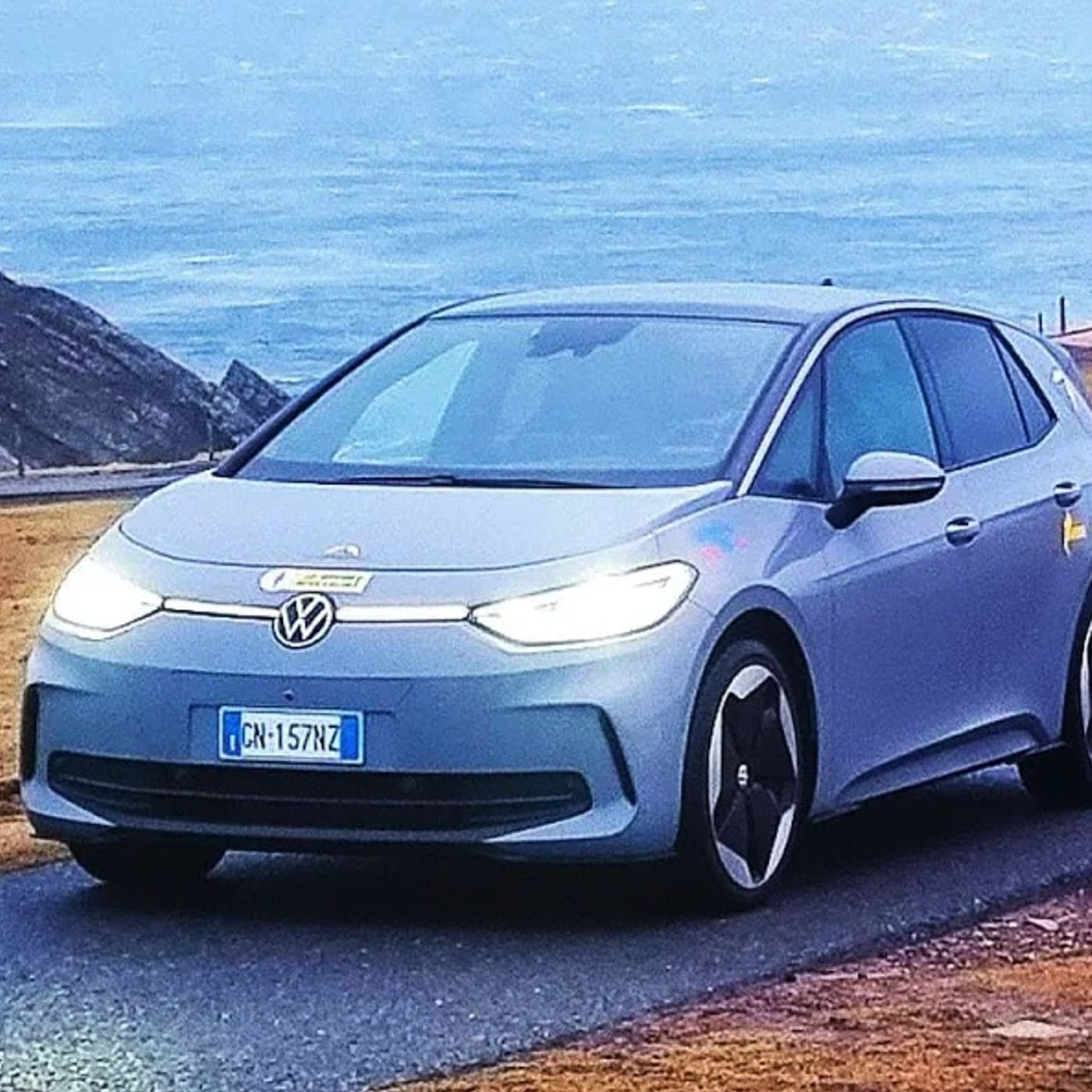 NEW VOLKSWAGEN ID.3 2024 - VIAGGIO IN ELETTRICO AI CONFINI DEL MONDO episode artwork