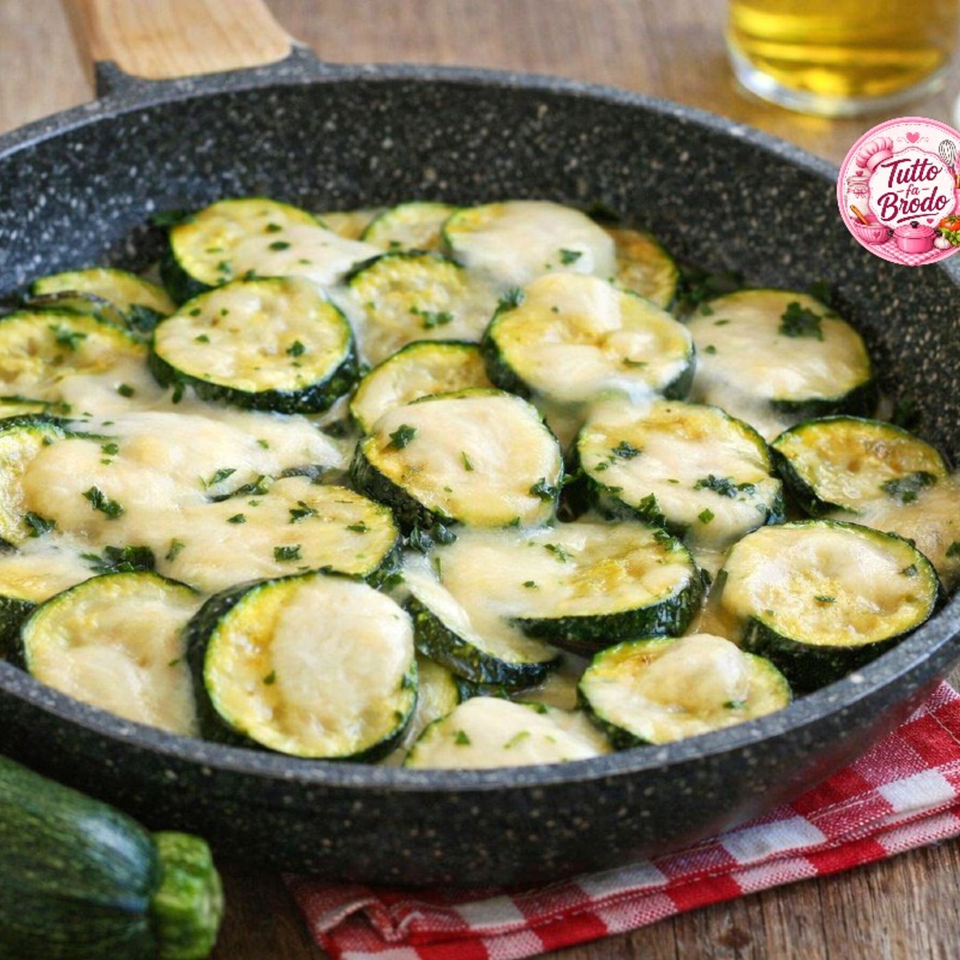 Zucchine al Parmigiano e Mozzarella in Padella episode artwork