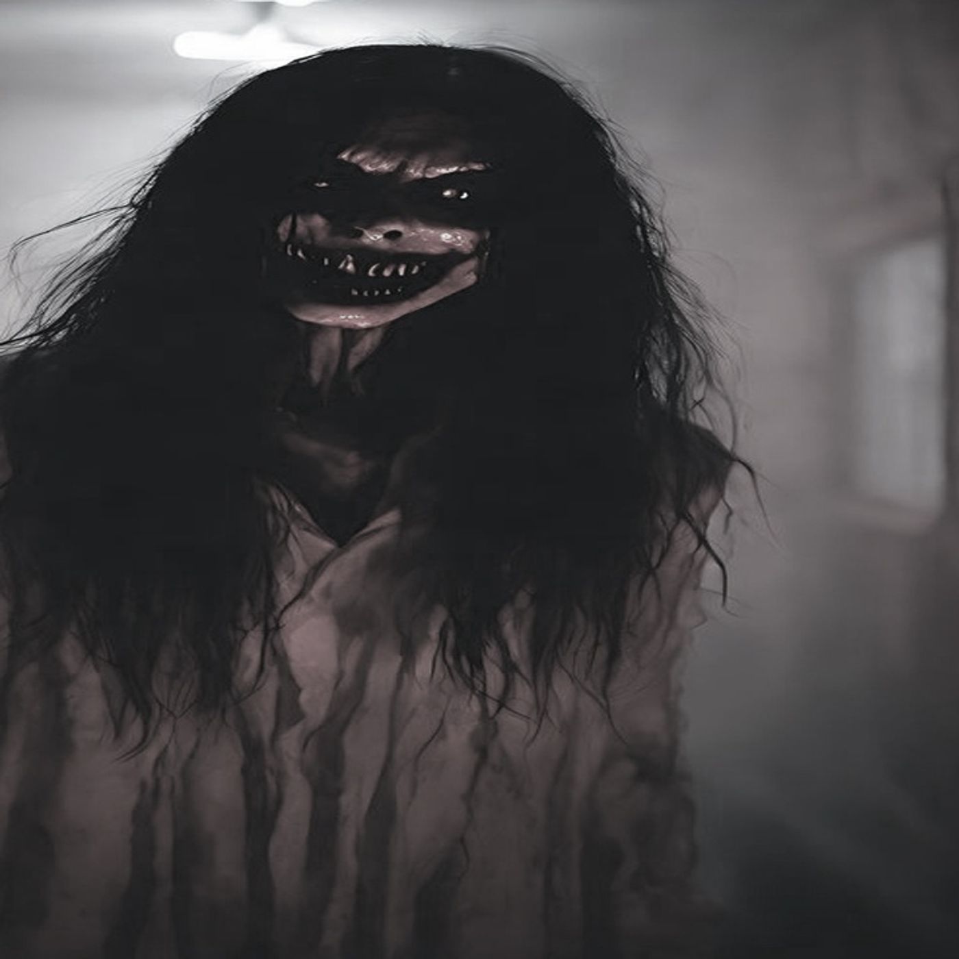 La Bruja Y La Rueca: Brujería En Mi Trabajo - Historias De Terror - Voces De La Noche