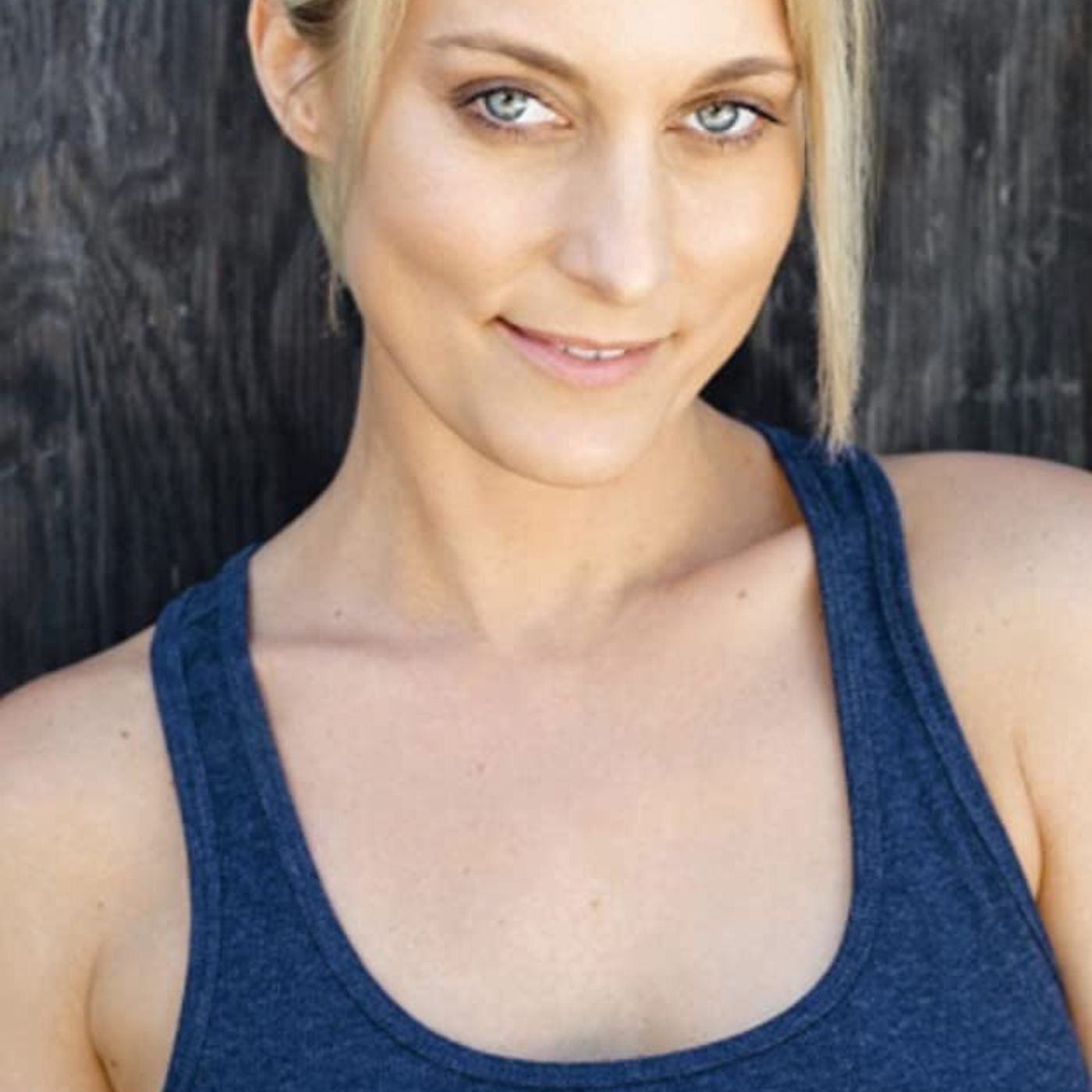 Award-winning triple threat actress Sadie Katz is back with more updates including "A Fargo Christmas Story"! episode artwork