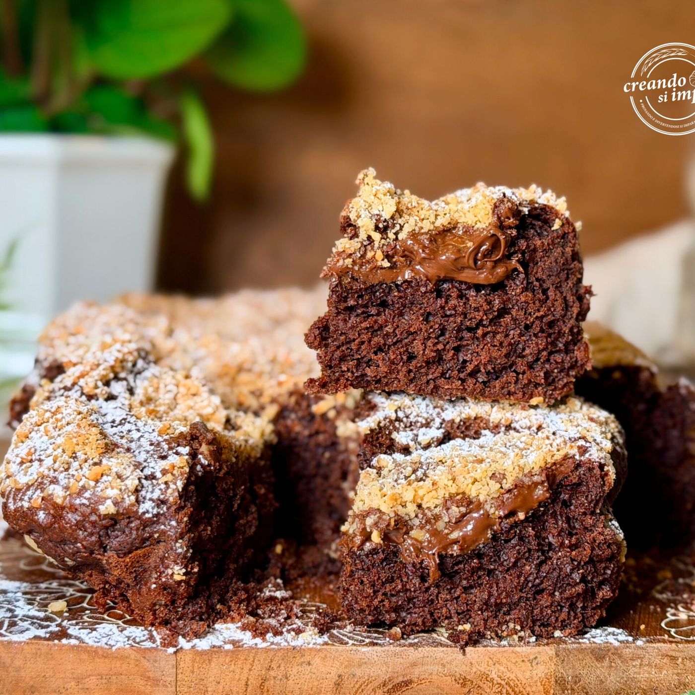 Torta al cacao in 5 minuti con crema spalmabile: la ricetta soffice, facilissima e golosa episode artwork
