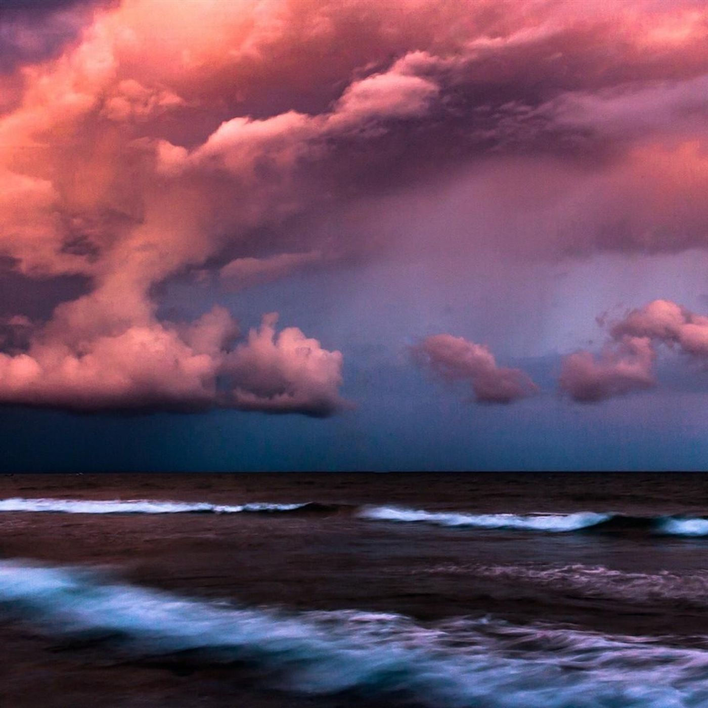 Thunder and Ocean Waves - 10 Hours Sleep Sound