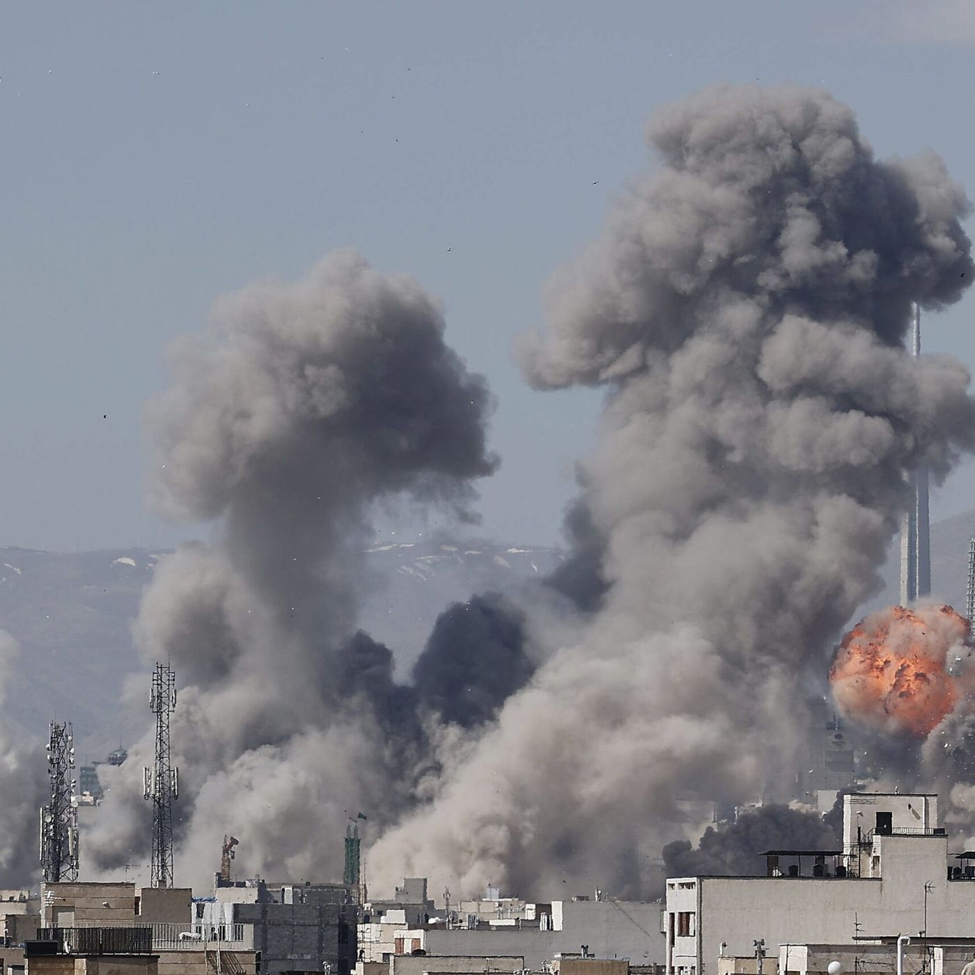 Tertulia de Herrero: EE.UU saca la mitad de sus aviones cisterna de Rota y Morón tras la negativa de Sánchez a colaborar