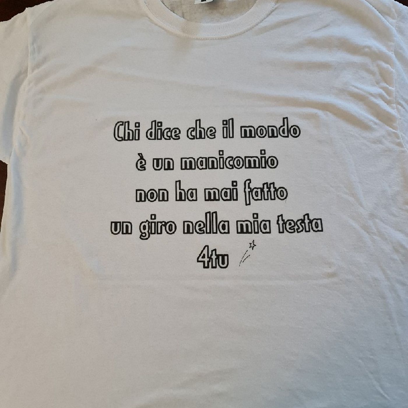Episodio 35 - ...racconto di quando siamo andati all'universal e abbiamo trovato per le.scale bugo che attaccava i suoi adesivi.