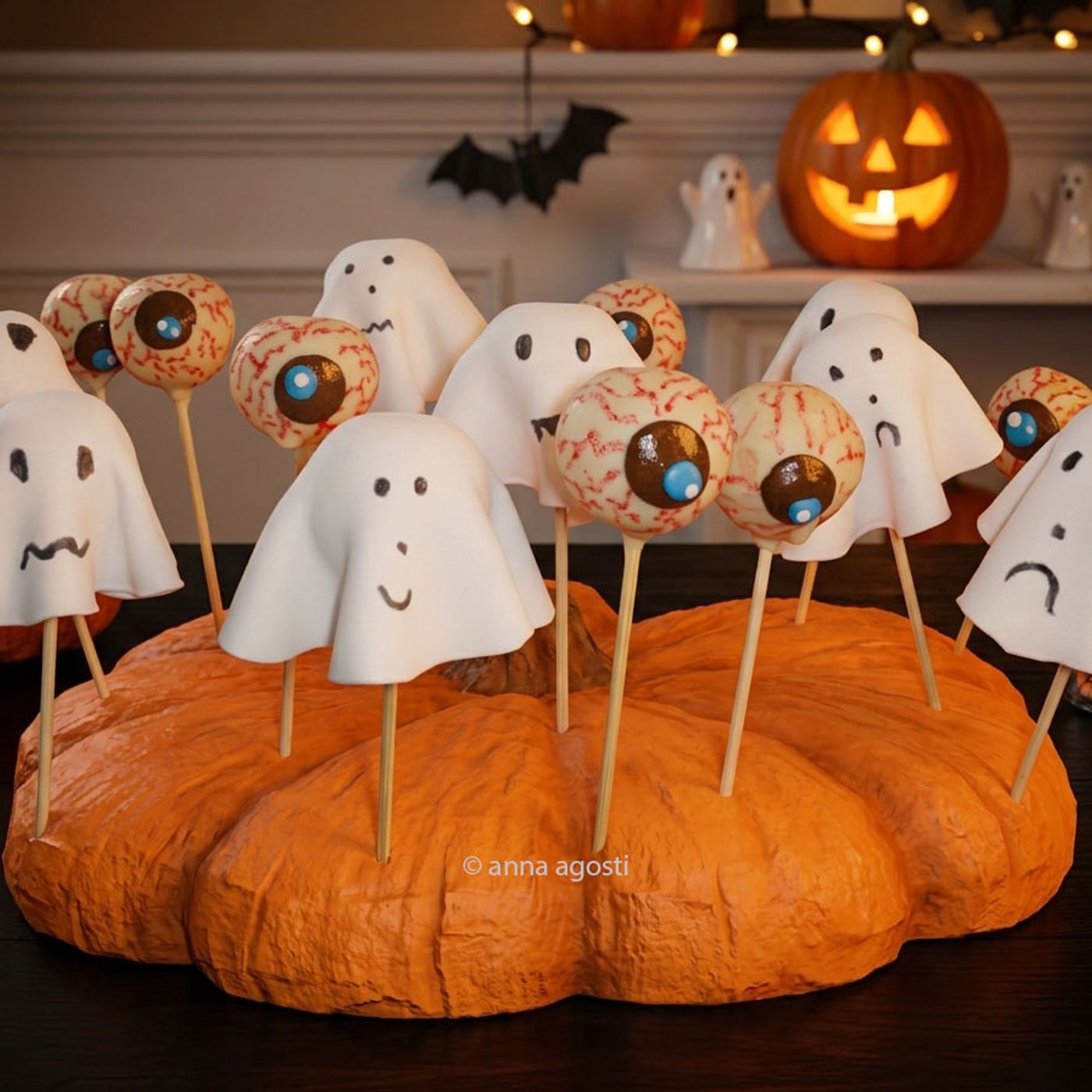 Lollipop di Halloween: cake pops mostruosi con occhi insanguinati e fantasmini