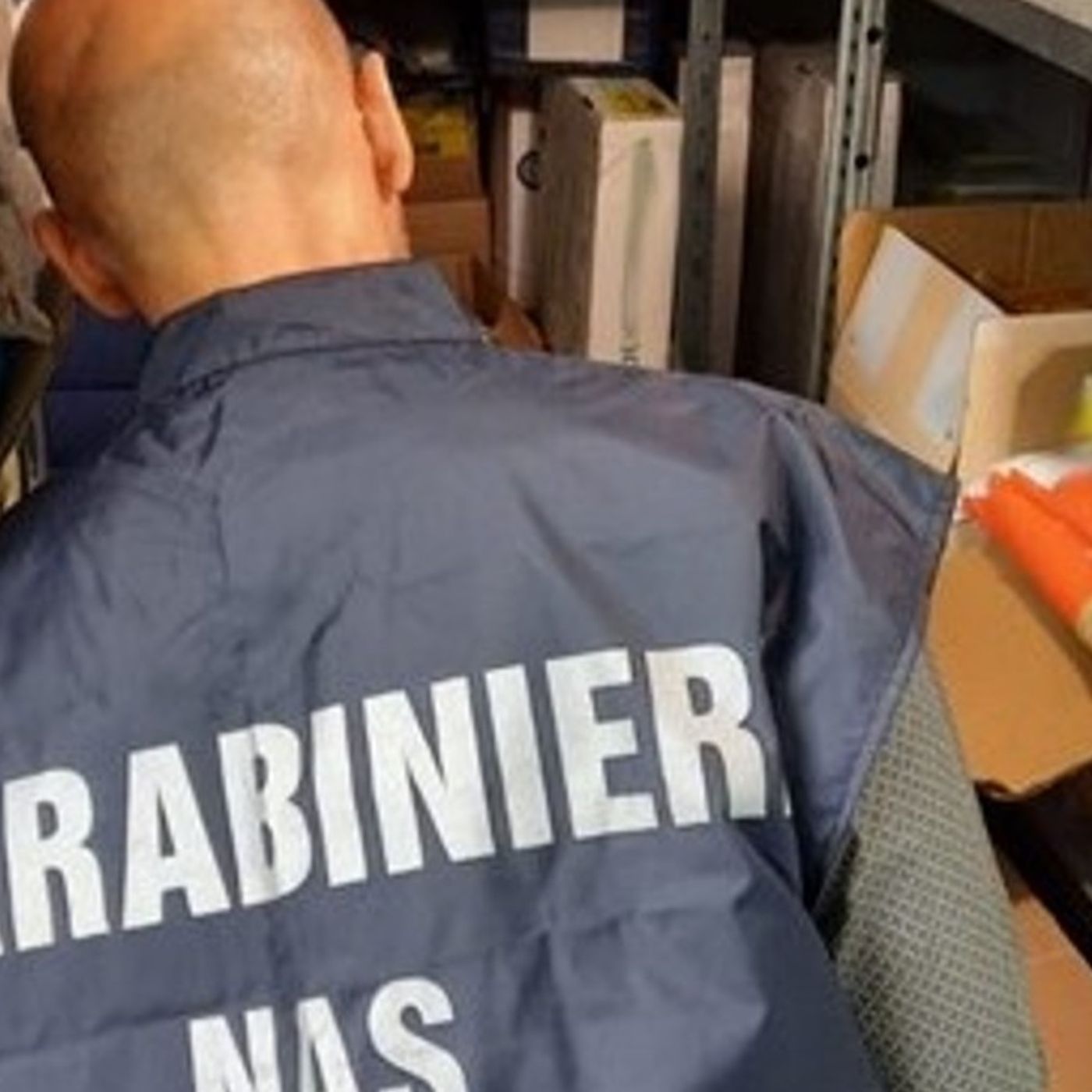 Blitz dei Carabinieri con il Nas: sanzionato negozio etnico per carenze igieniche episode artwork